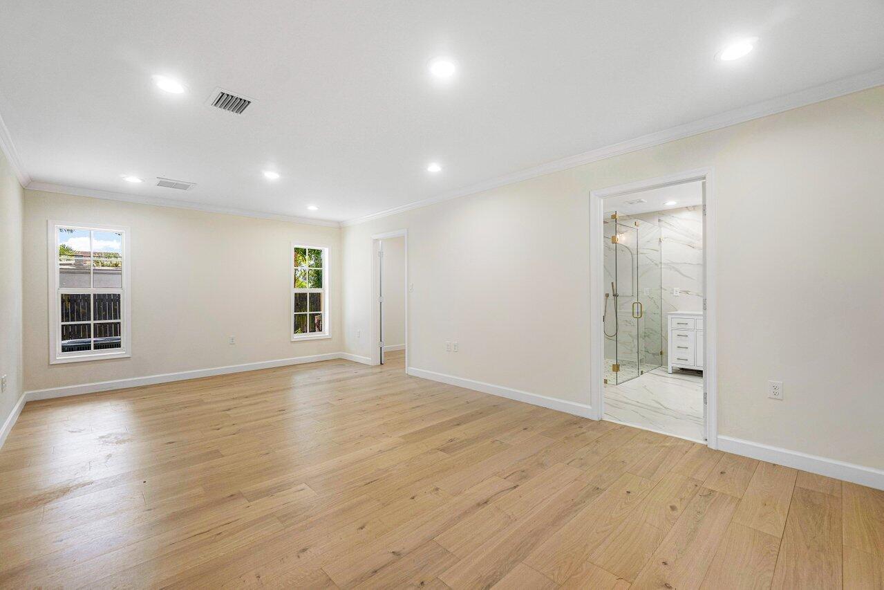 370 Marlborough Road