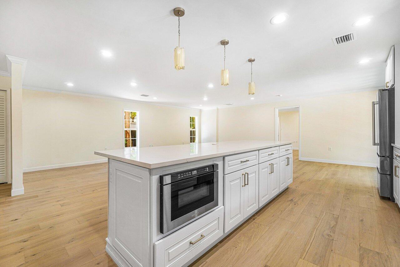 370 Marlborough Road