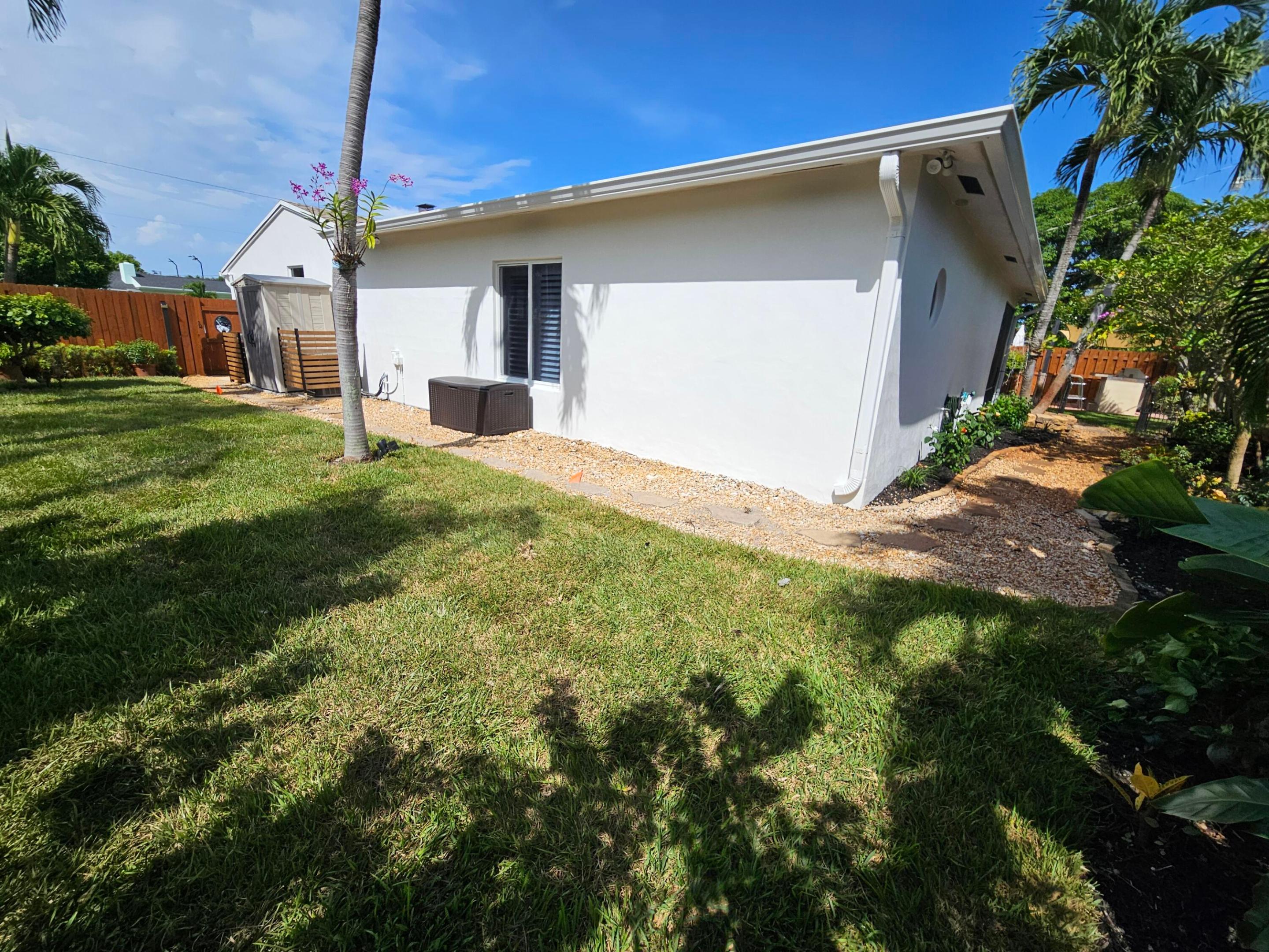380 Laurie Road