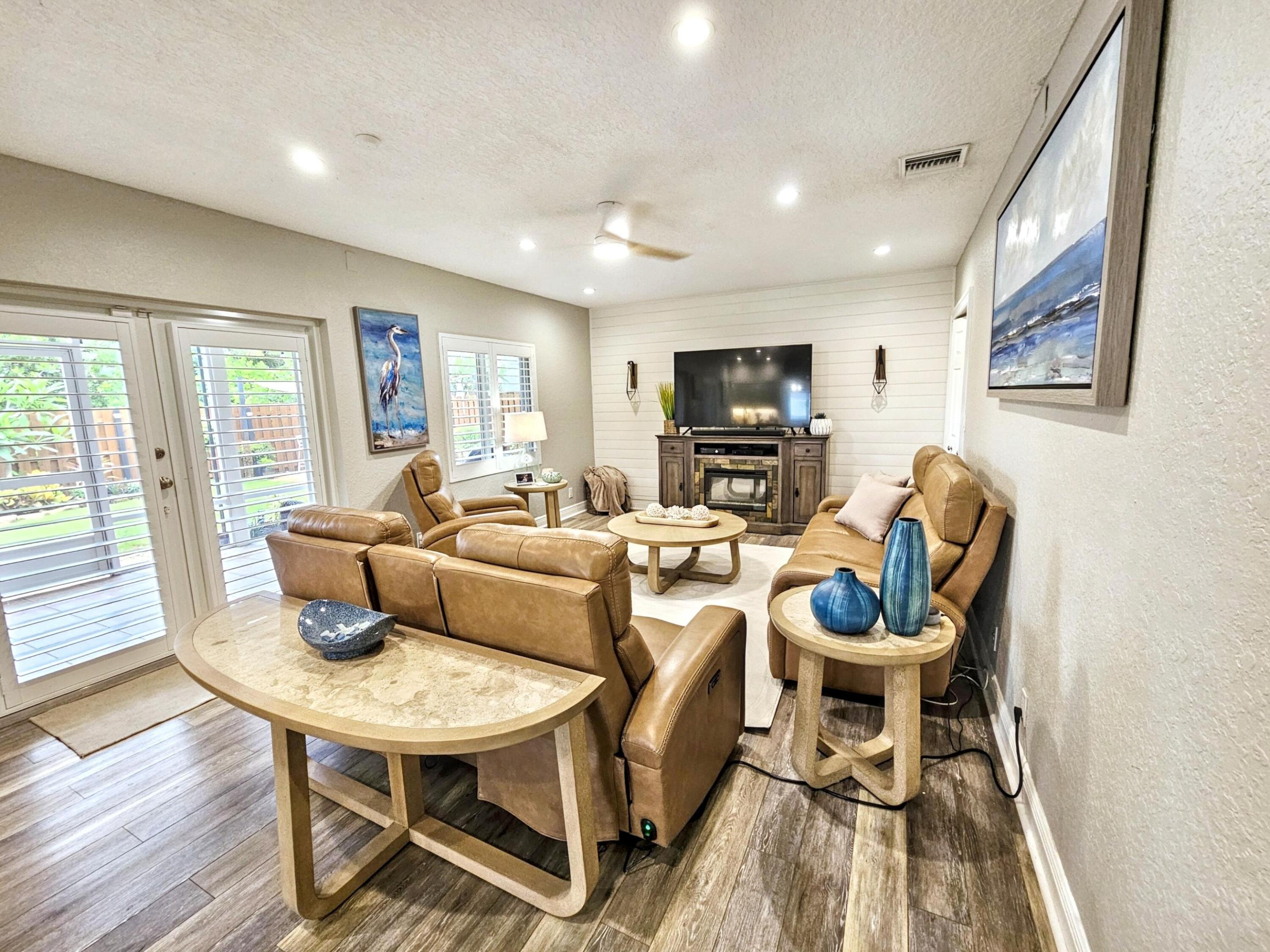 380 Laurie Road