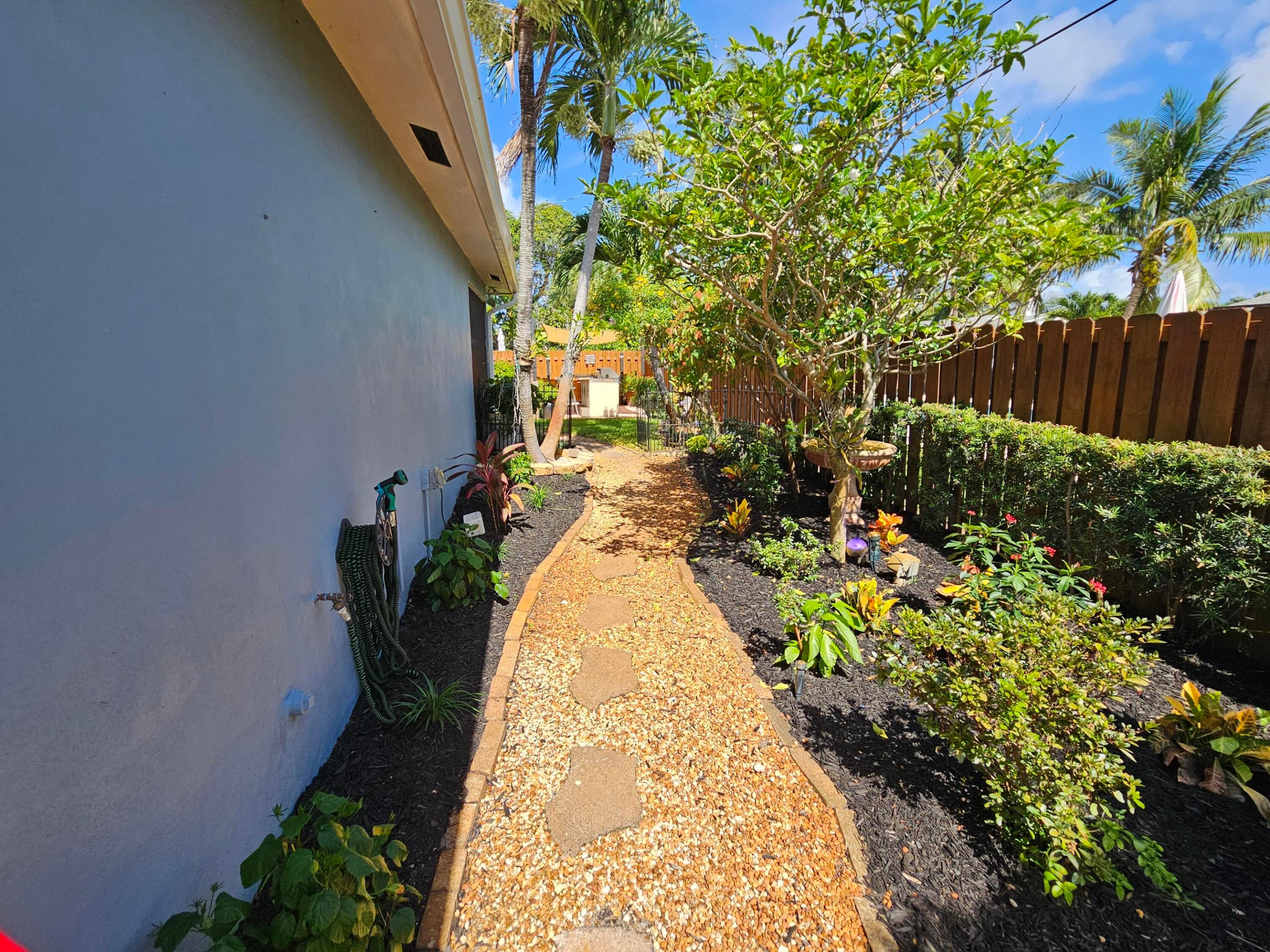 380 Laurie Road