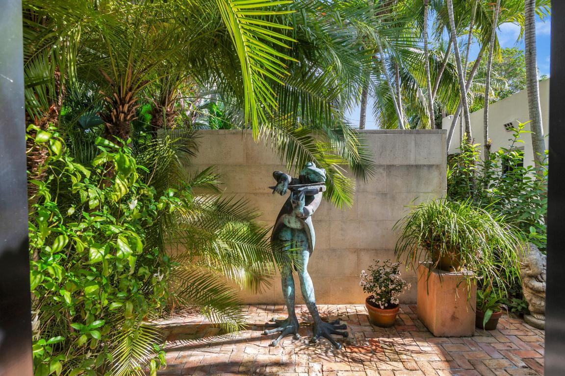 815 Nathan Hale Road