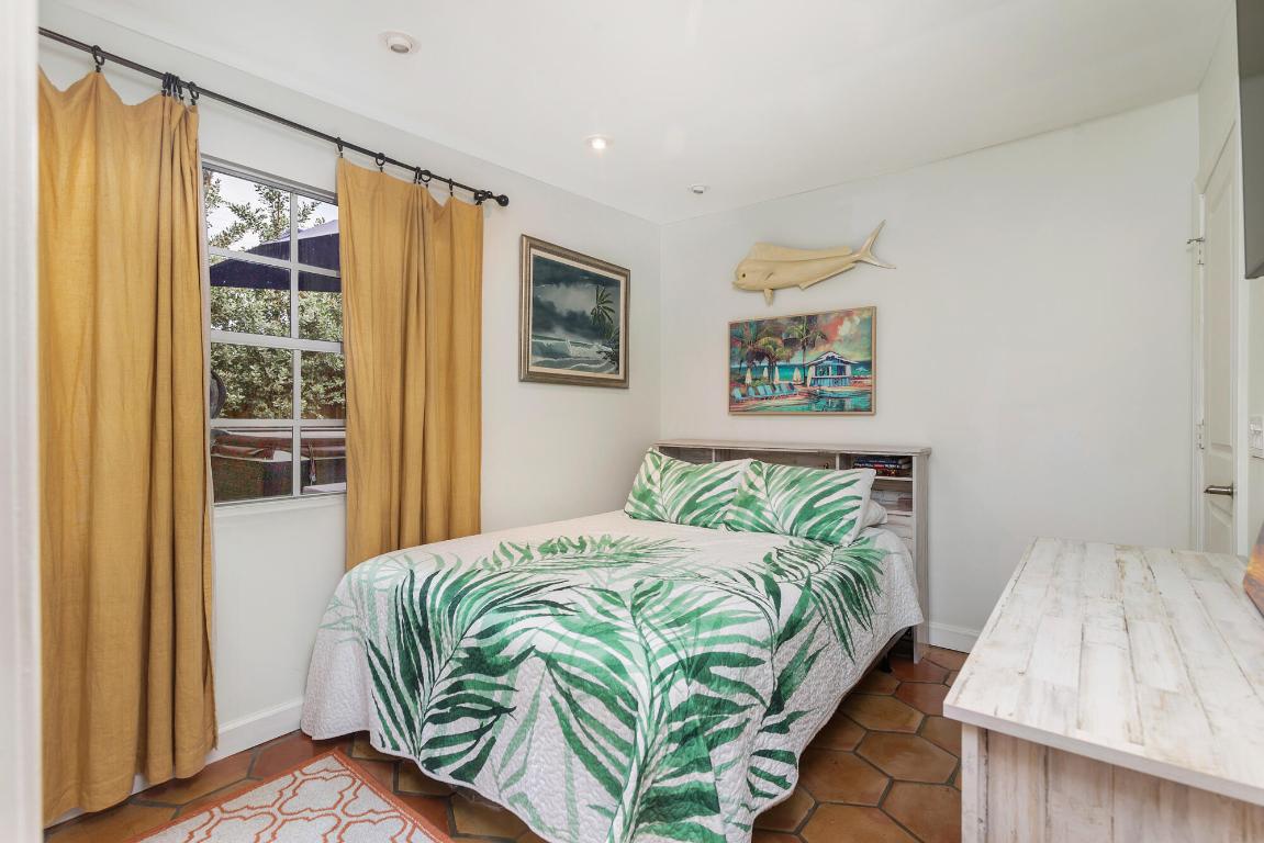 815 Nathan Hale Road