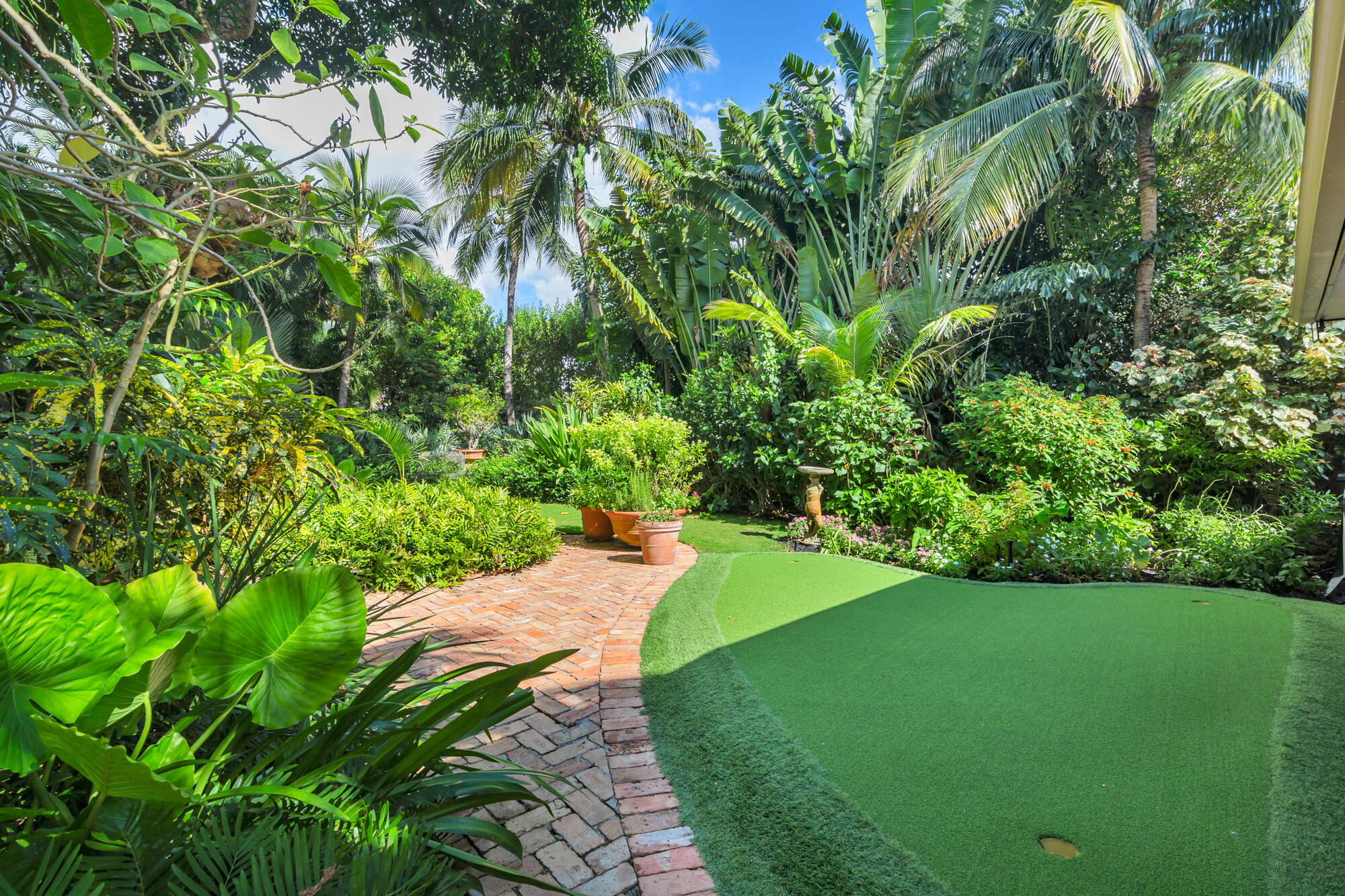 815 Nathan Hale Road