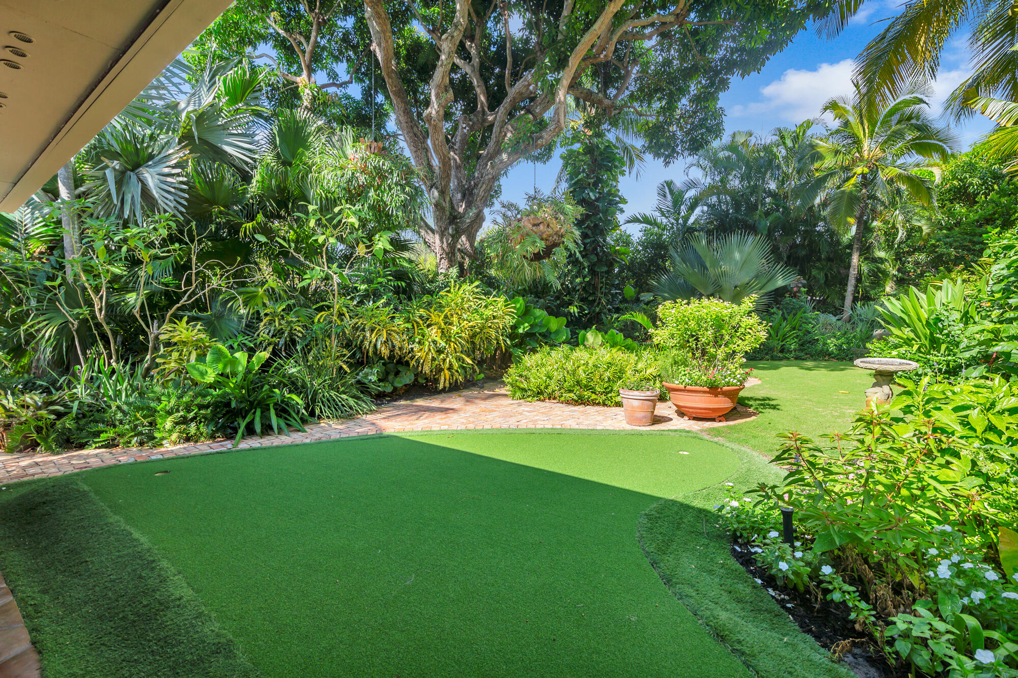 815 Nathan Hale Road