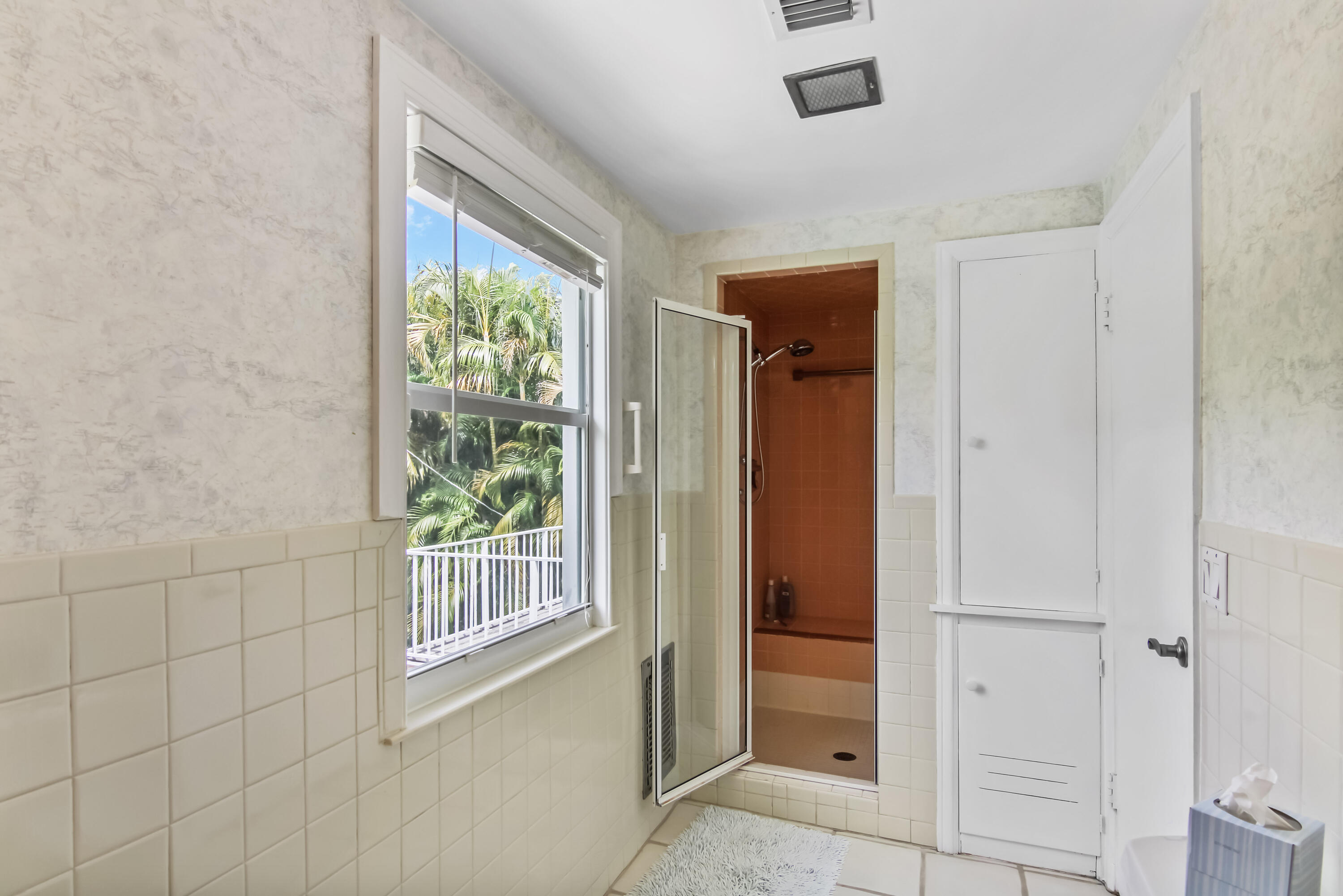 3405 S Flagler Drive