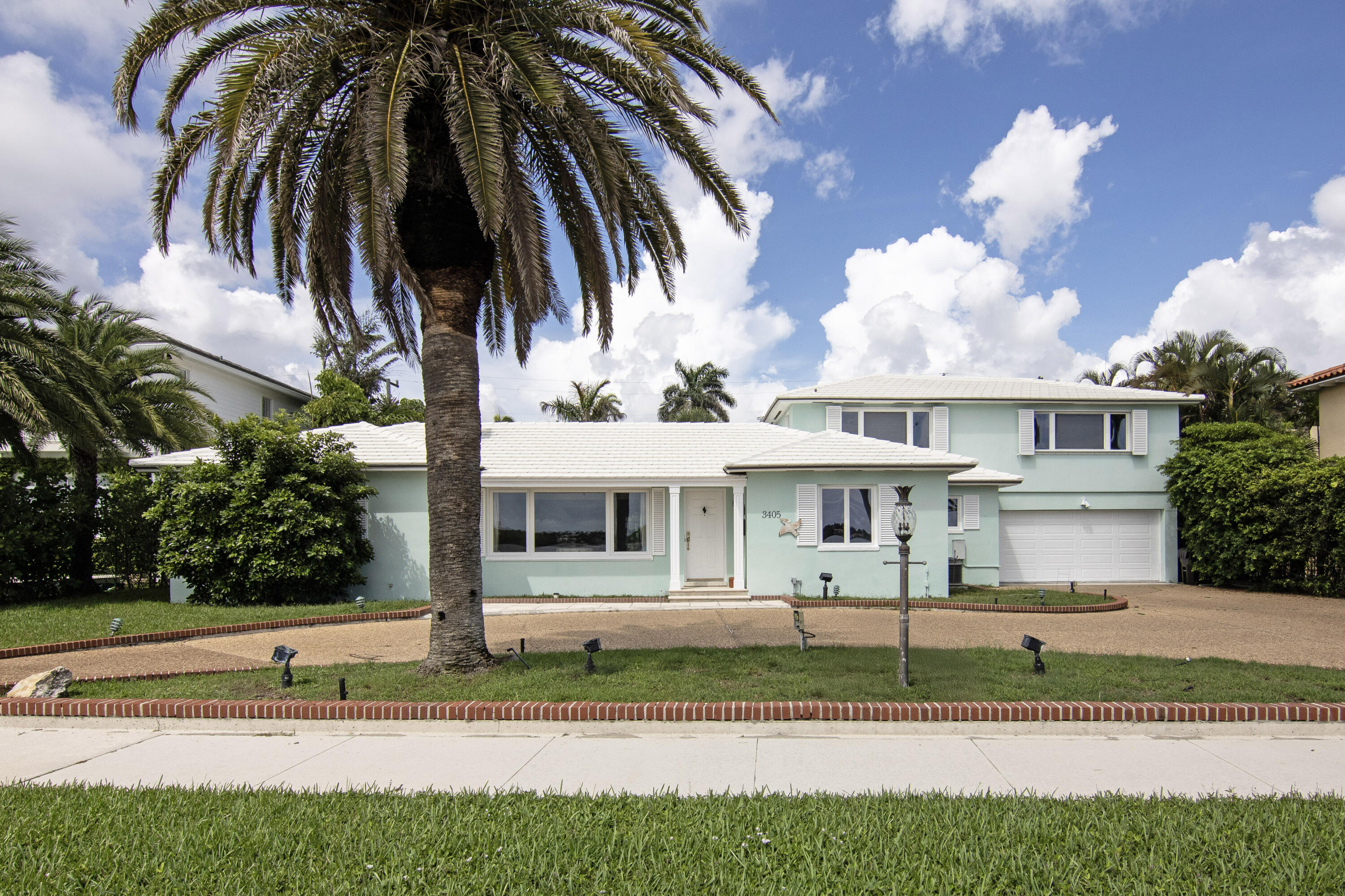 3405 S Flagler Drive