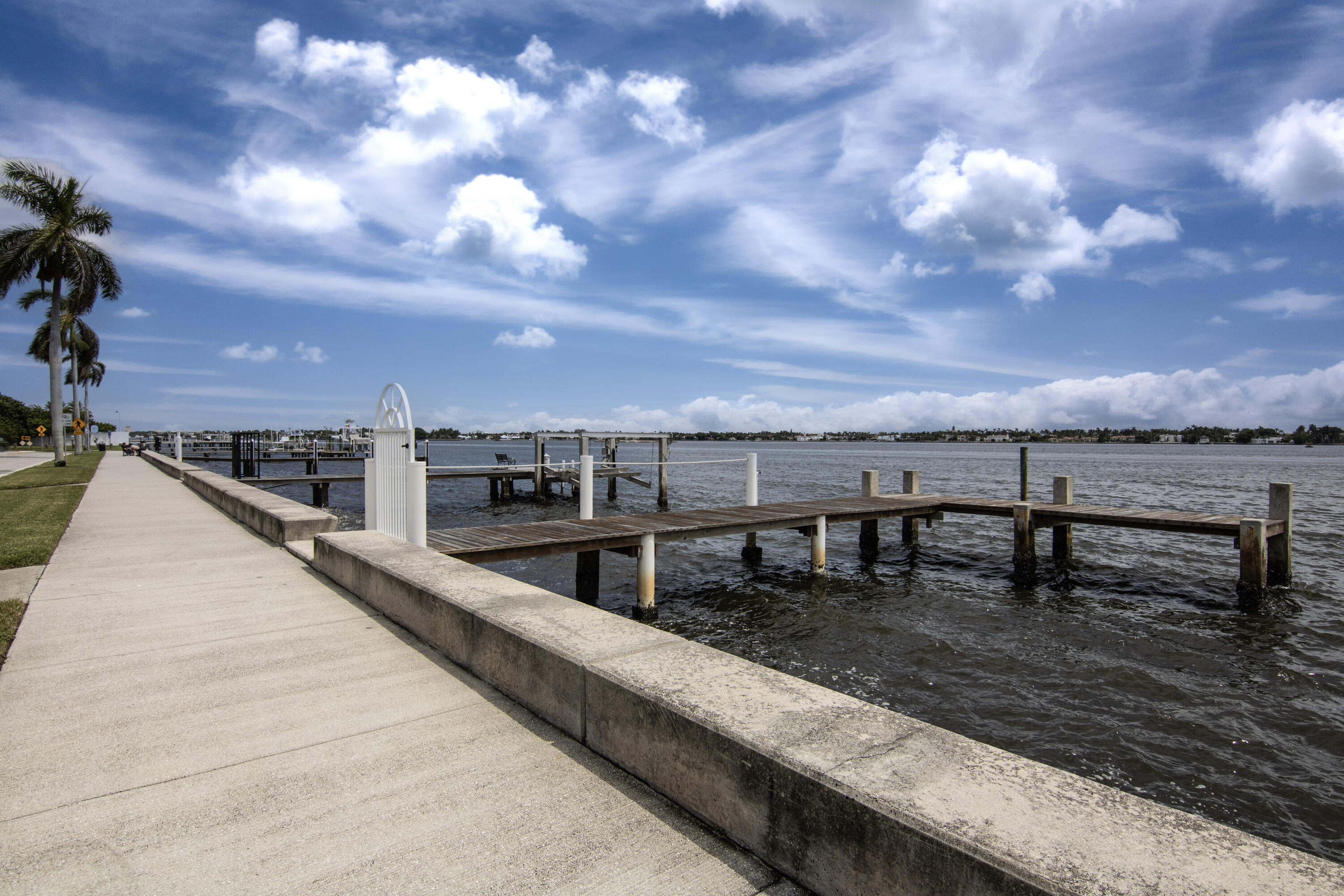 3405 S Flagler Drive