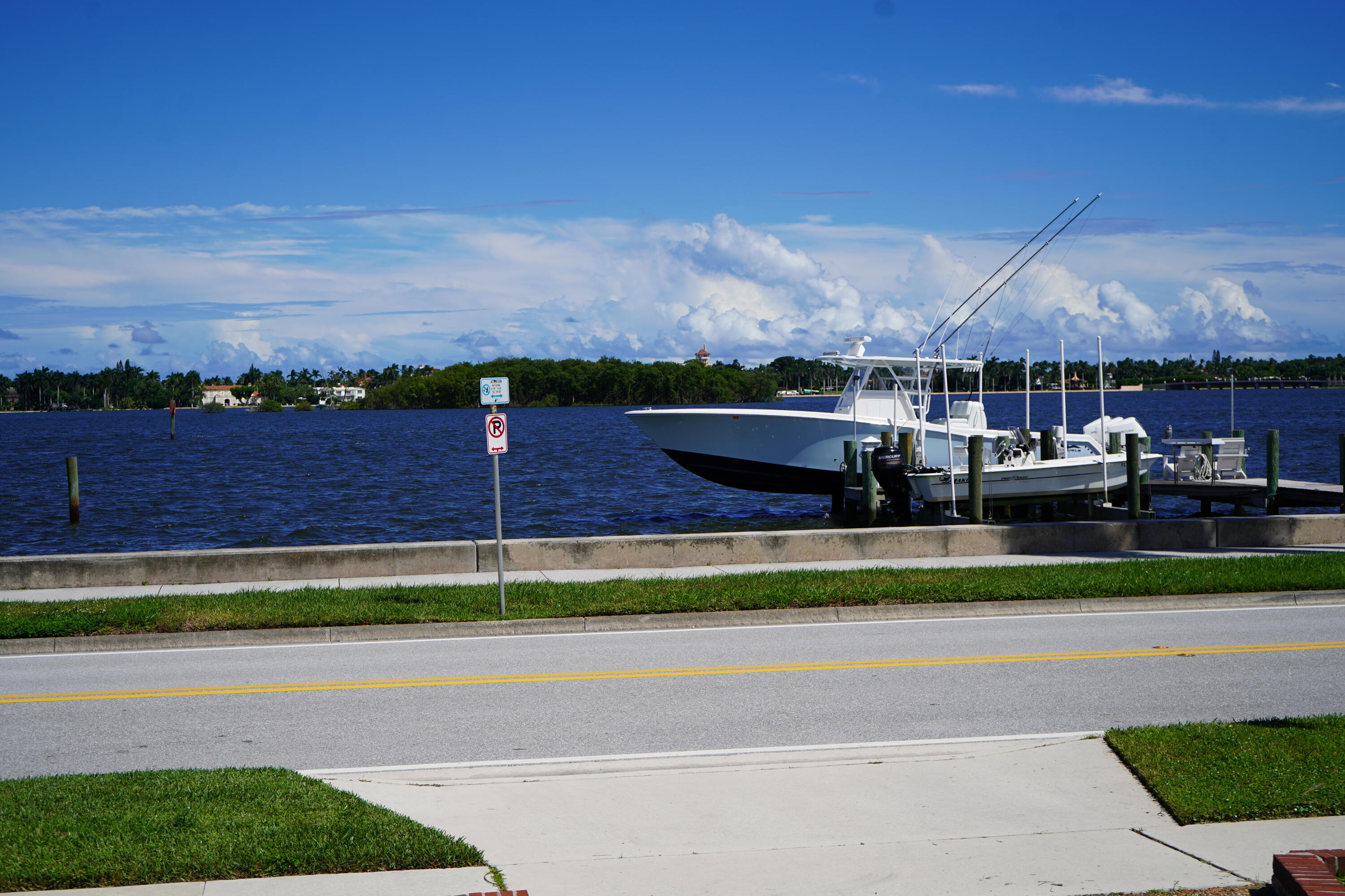 3405 S Flagler Drive