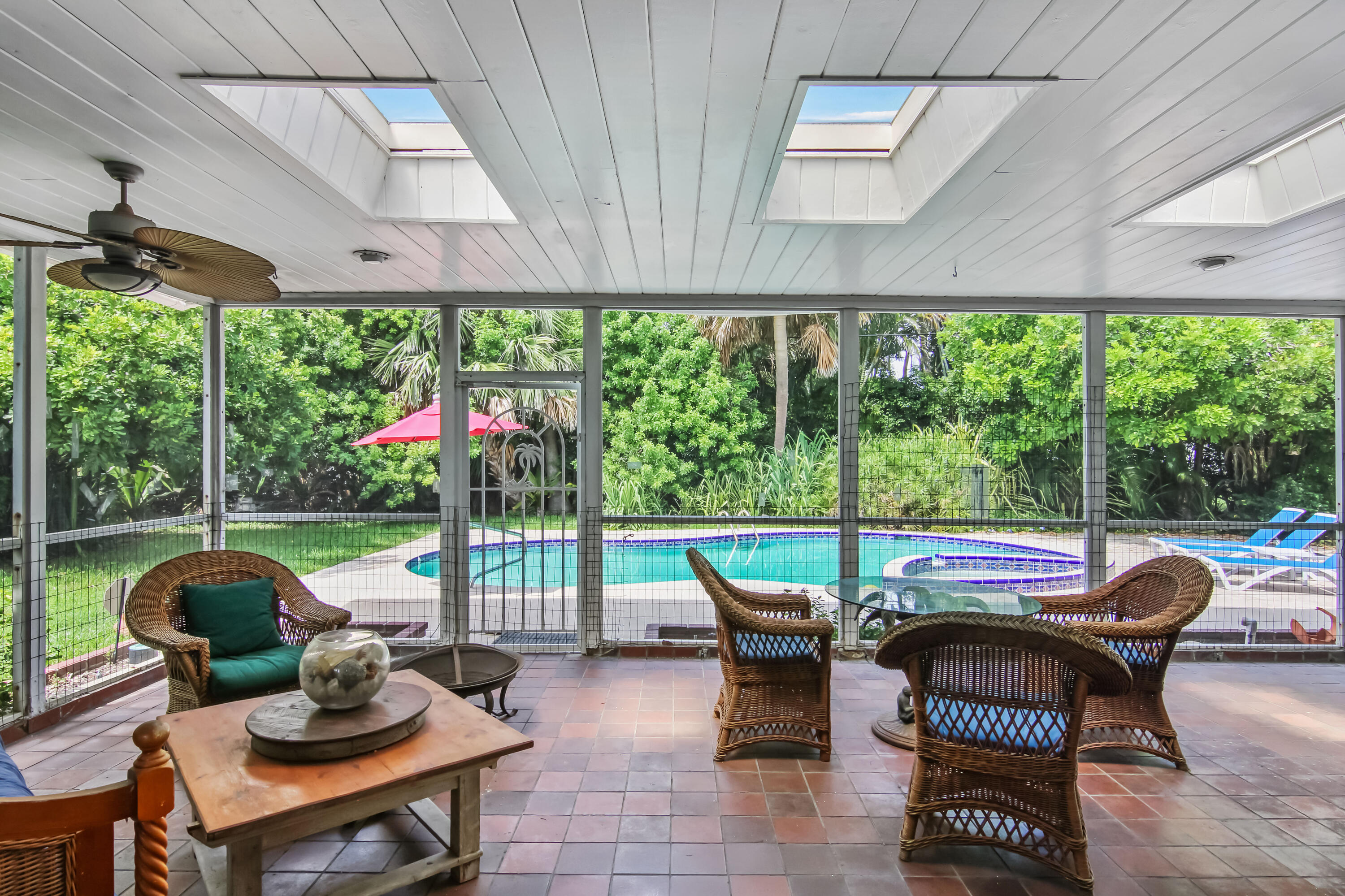 3405 S Flagler Drive