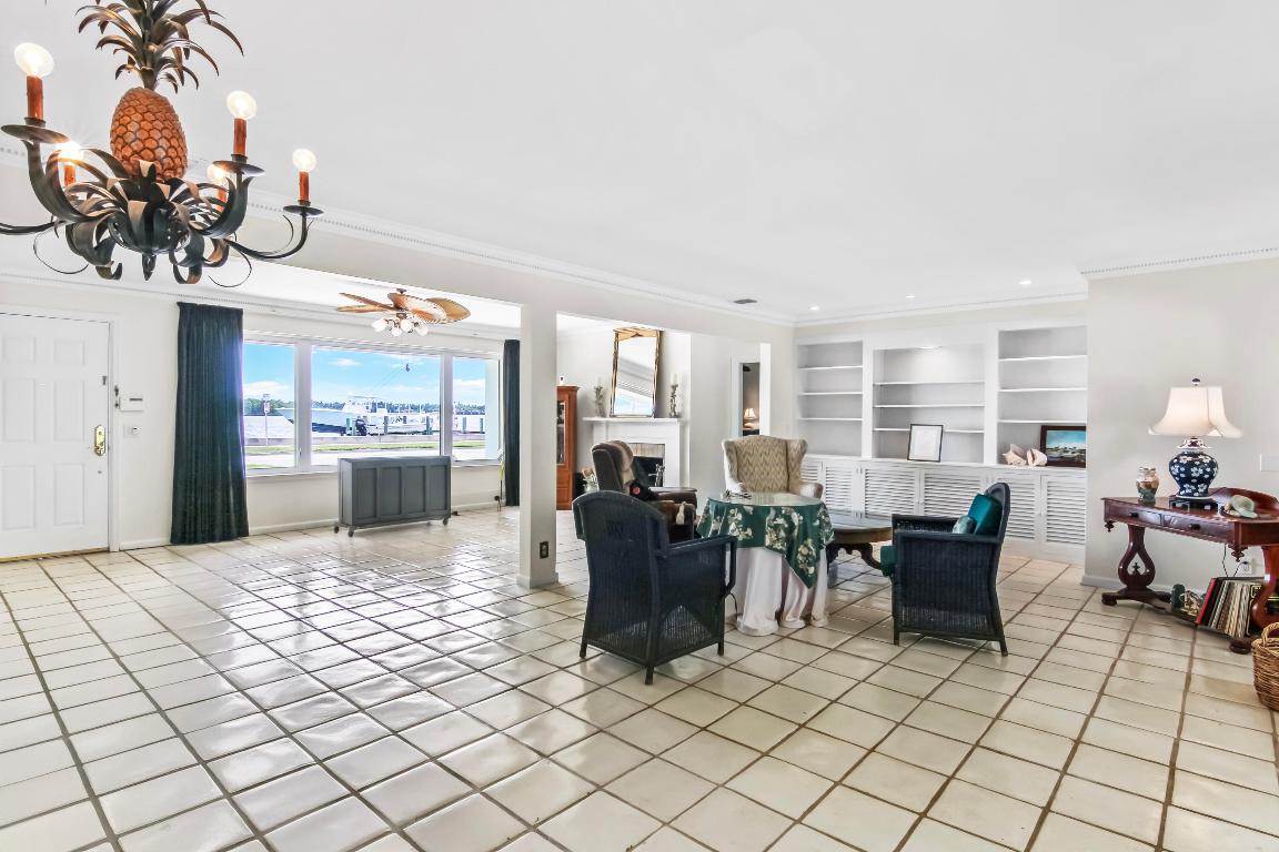 3405 S Flagler Drive