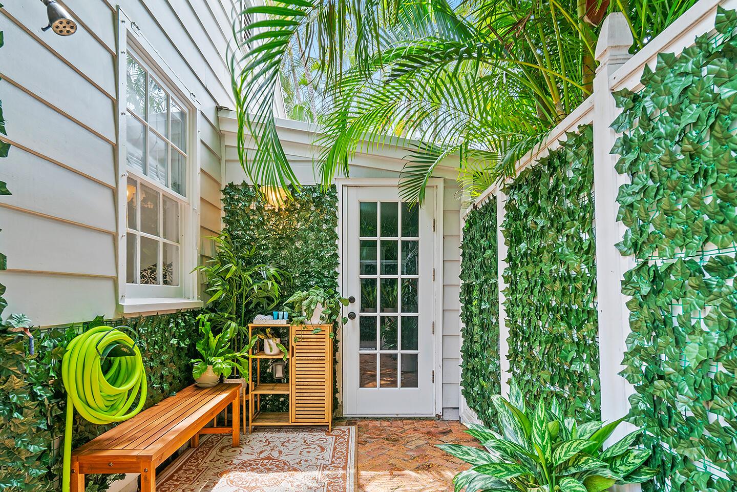 4206 Washington Road