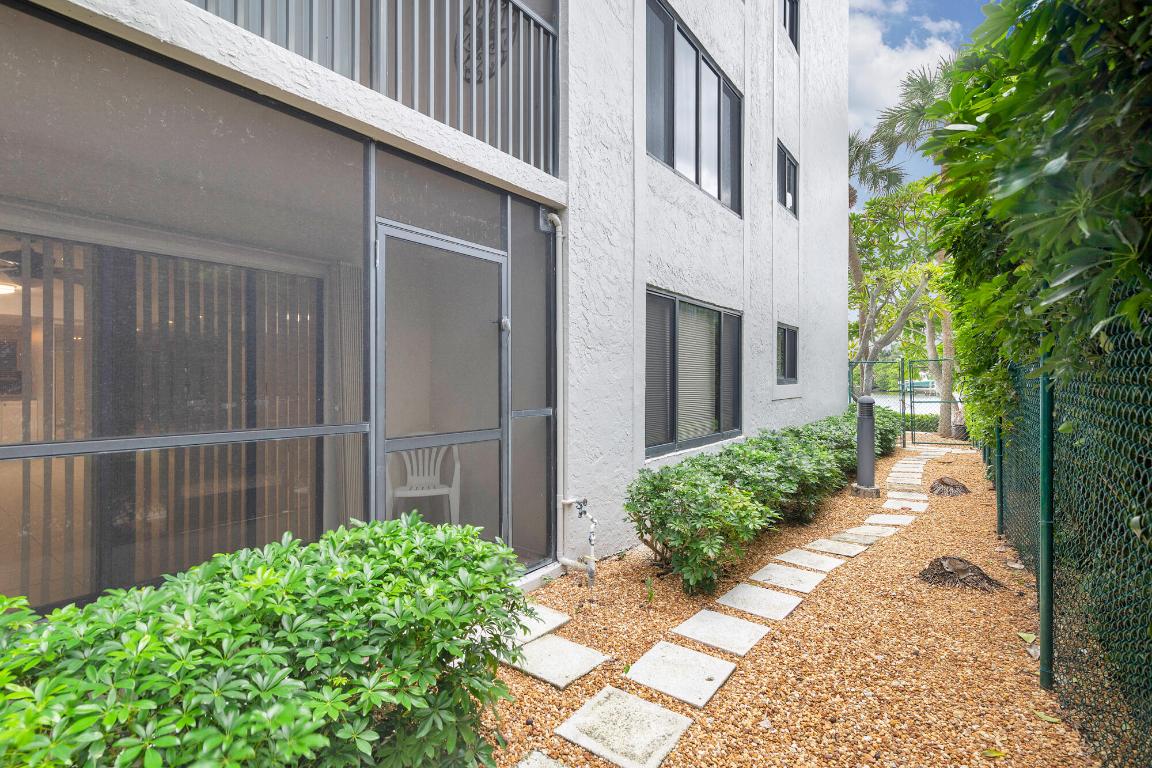 3525 S Ocean Boulevard 111