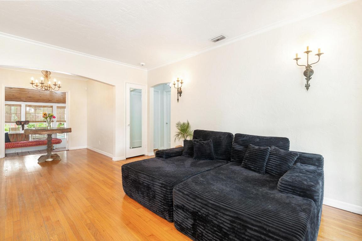 341 Nottingham Boulevard