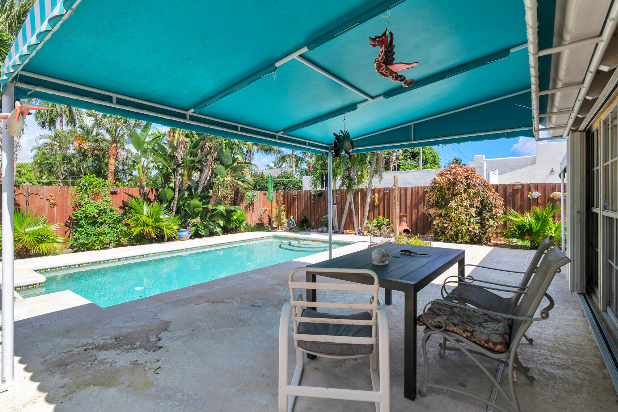 341 Nottingham Boulevard