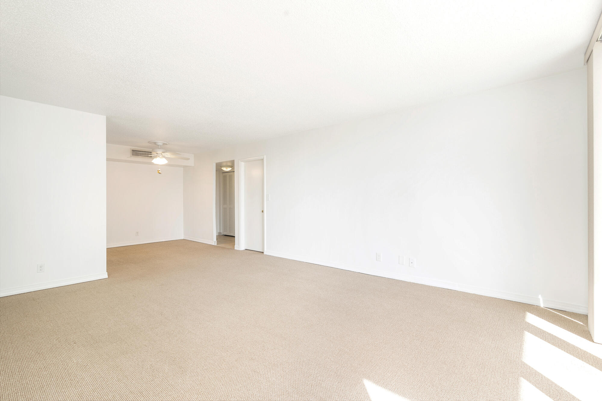 630 Ocean Drive 412