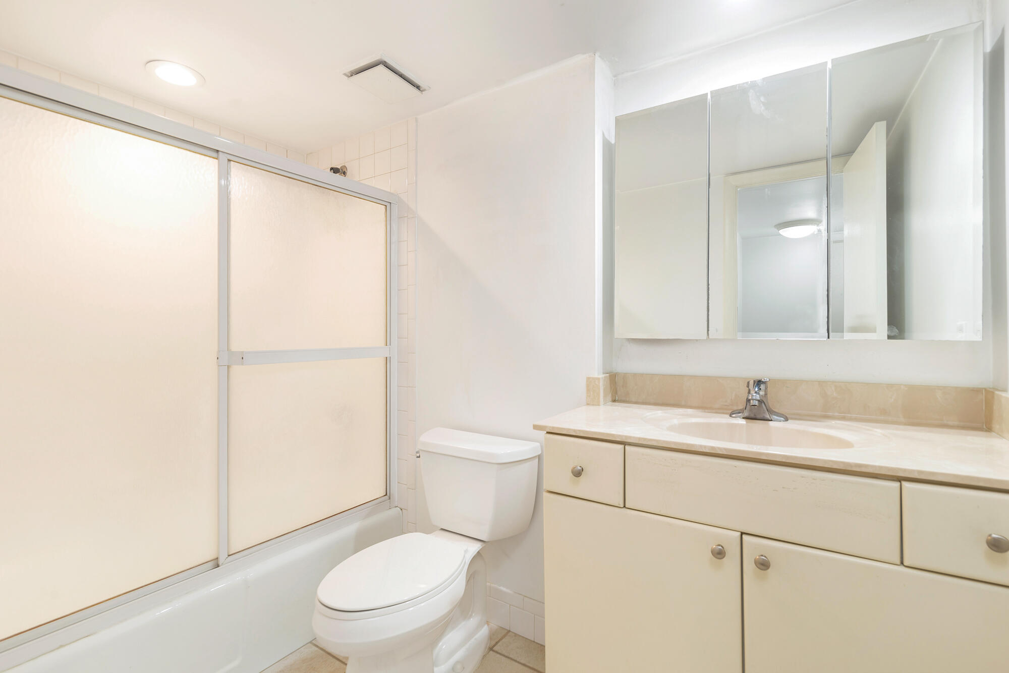 630 Ocean Drive 412