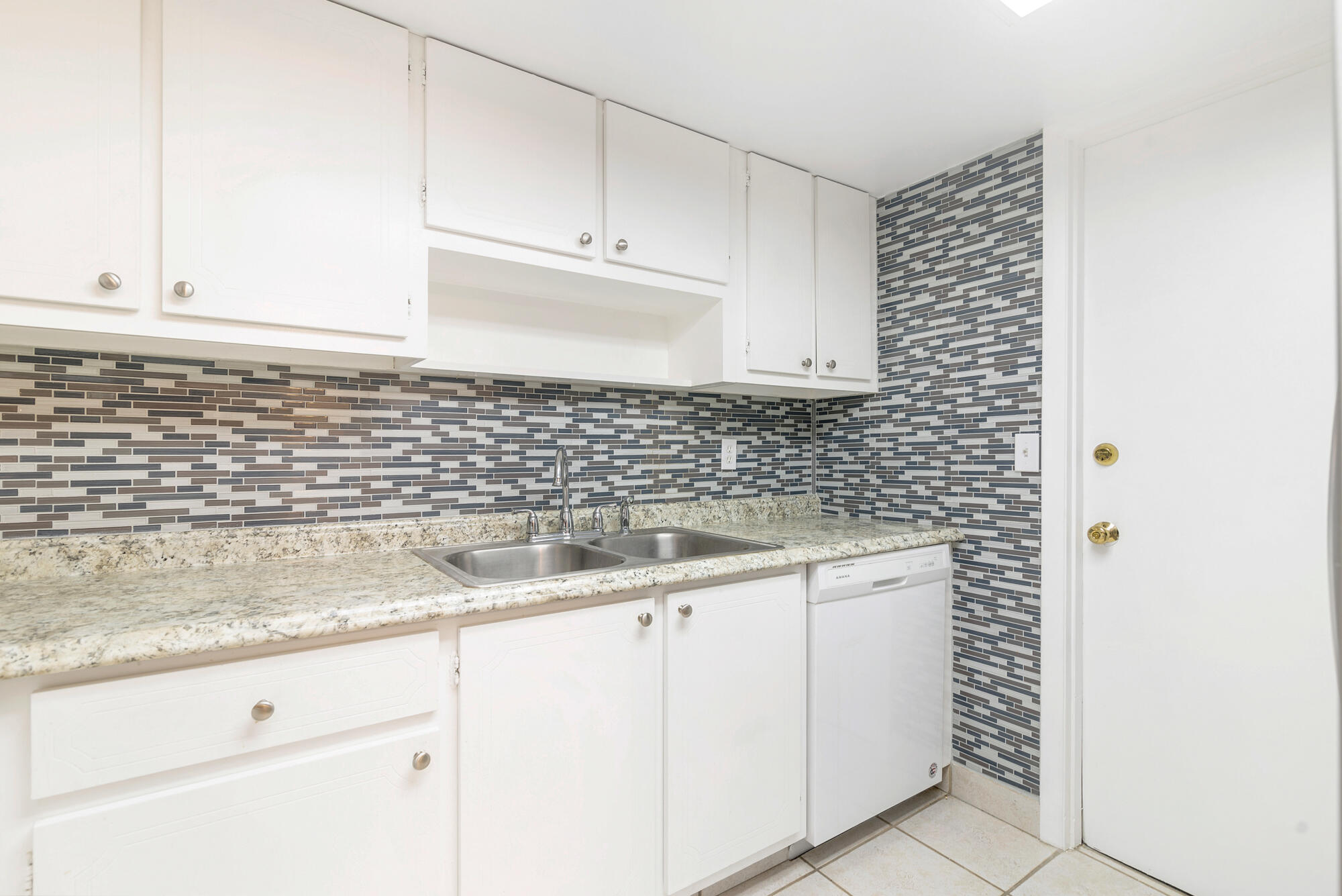 630 Ocean Drive 412