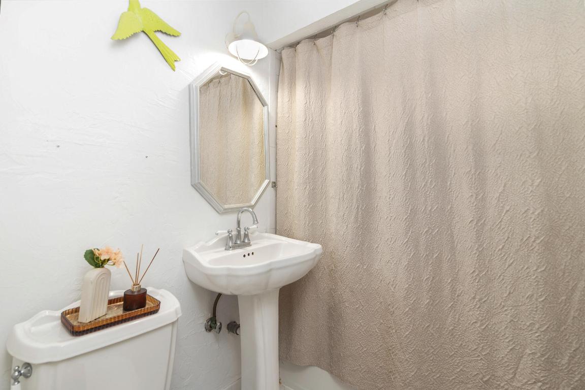 341 Nottingham Boulevard