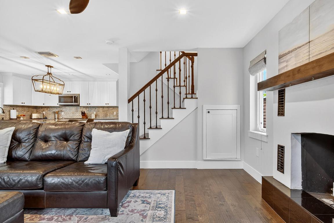 354 Marlborough Place