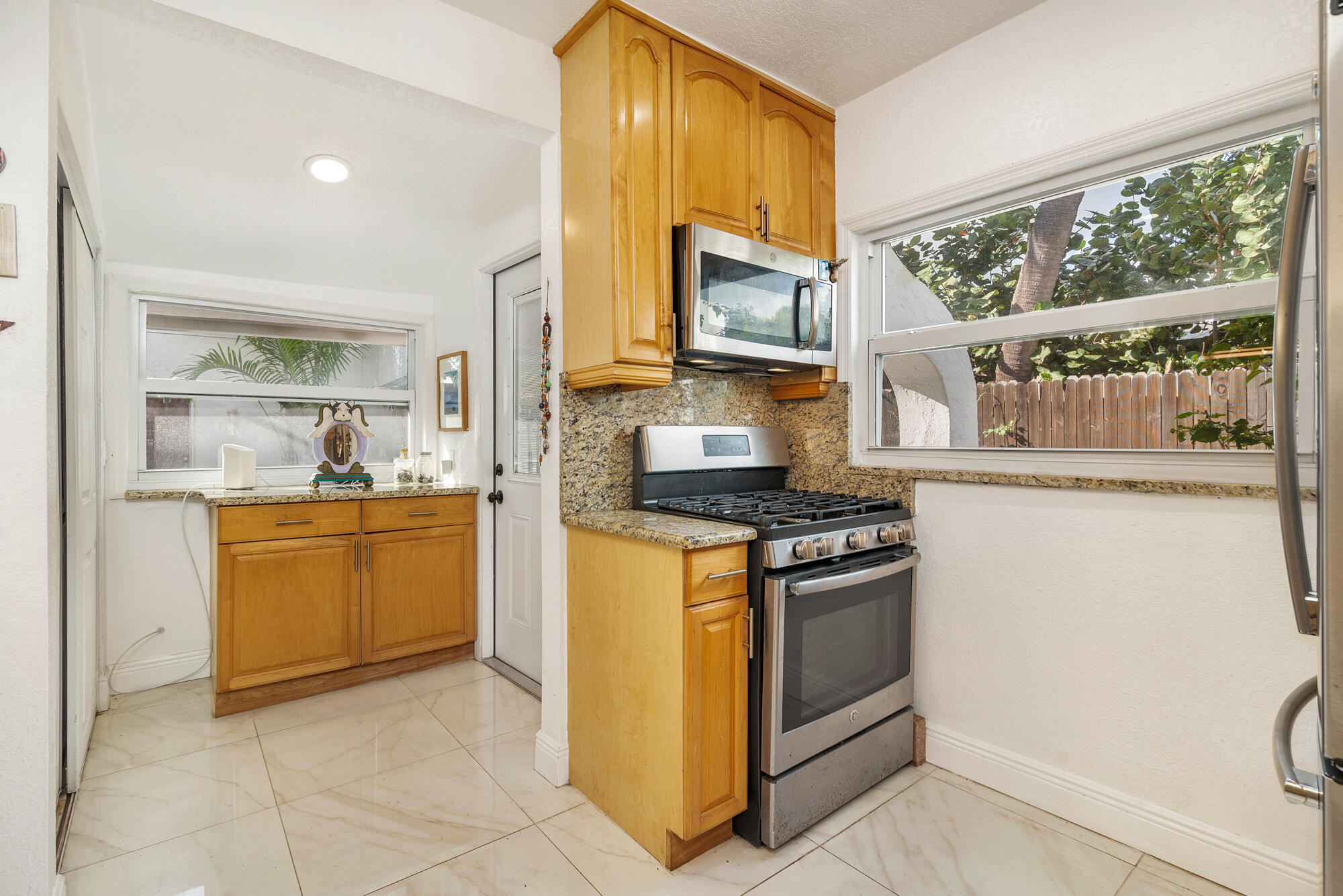 324 Pilgrim Road