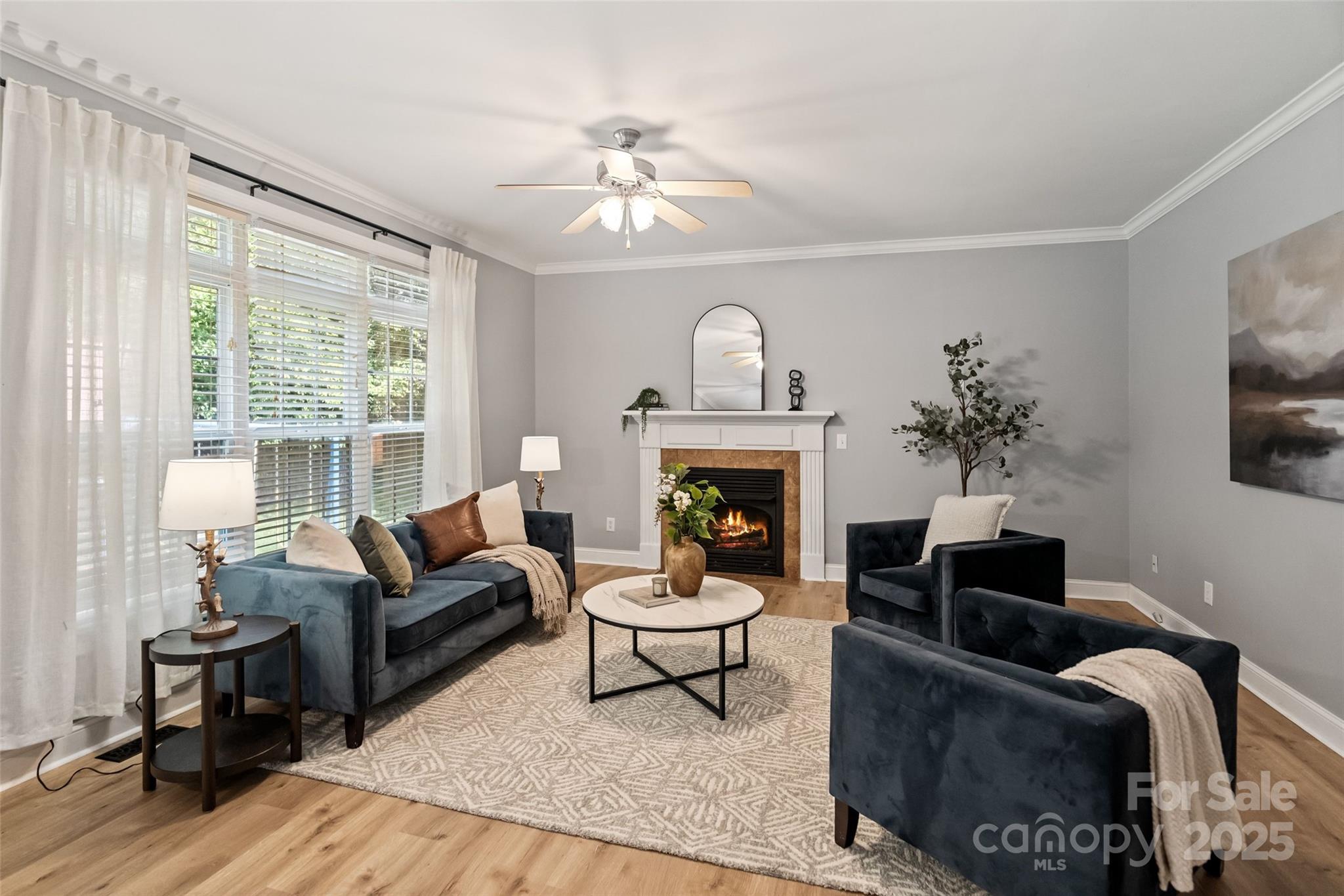 1677 Shetland Lane