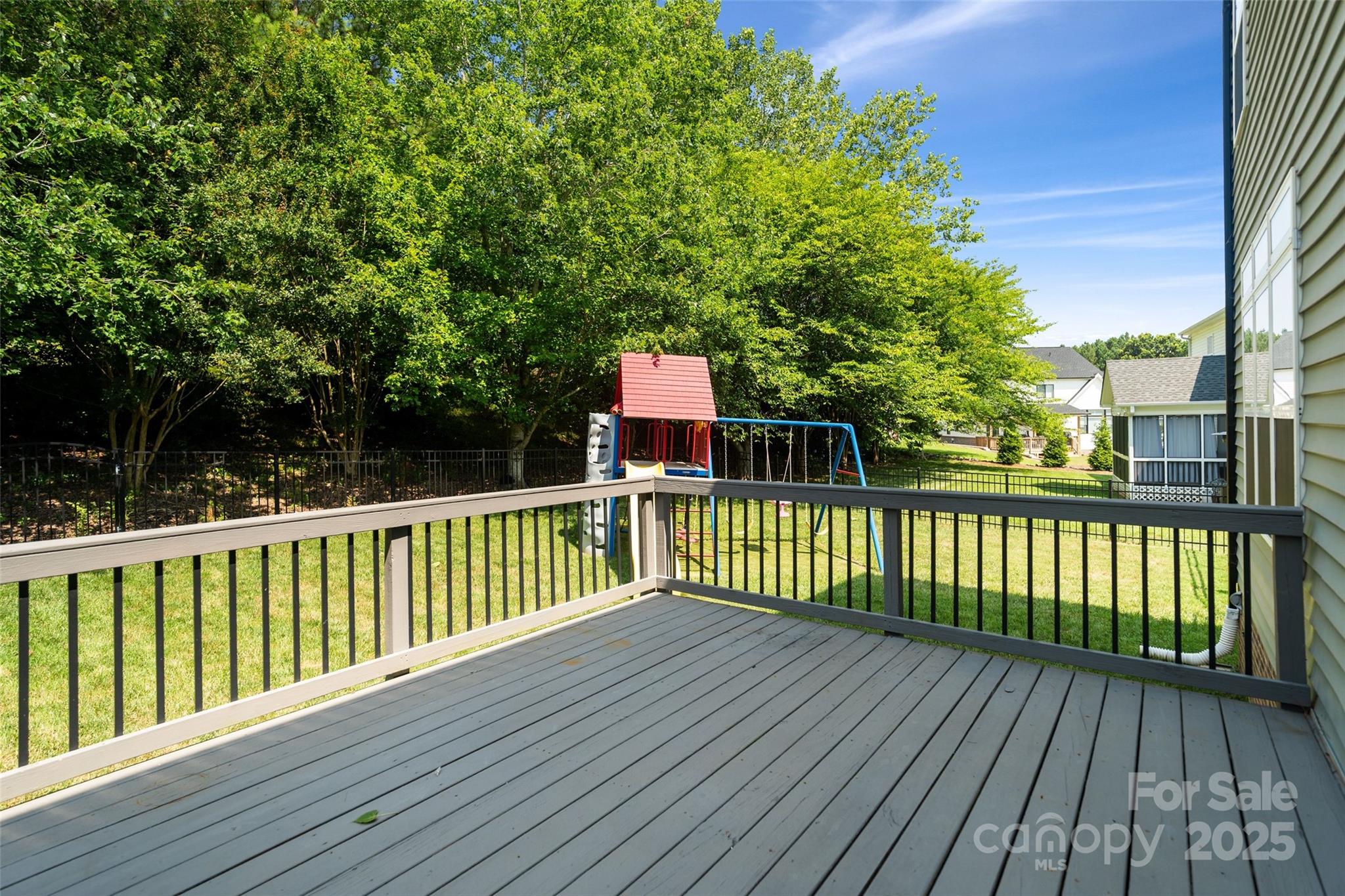 1677 Shetland Lane