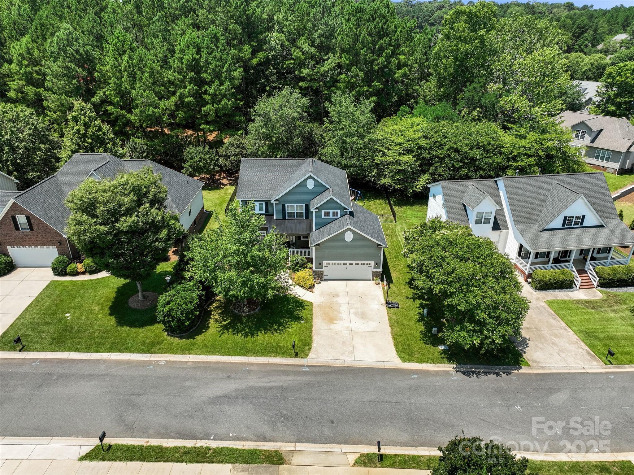1677 Shetland Lane