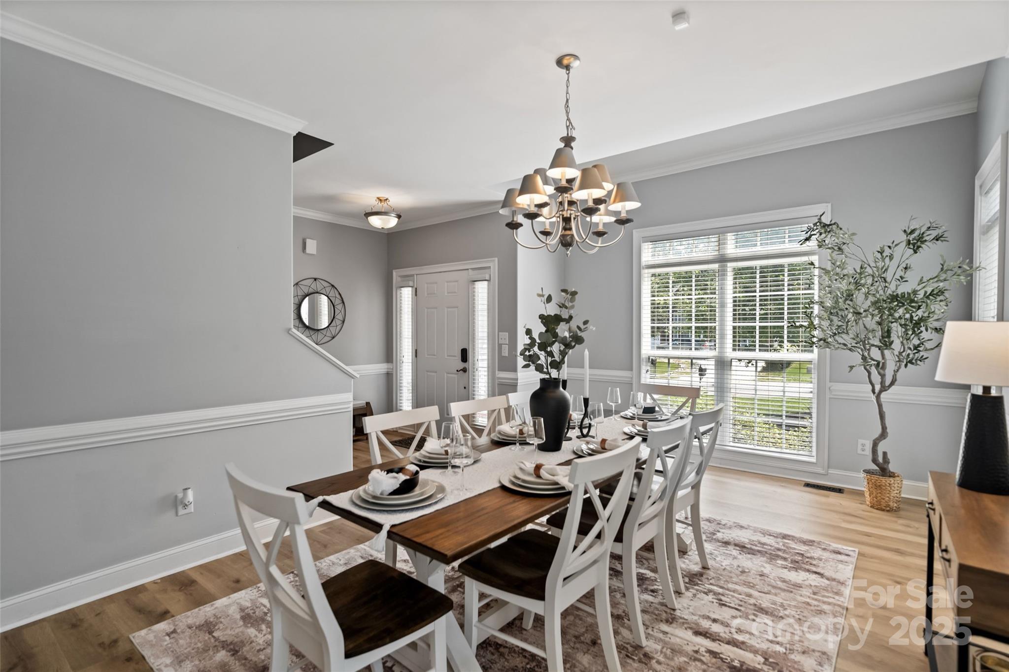 1677 Shetland Lane