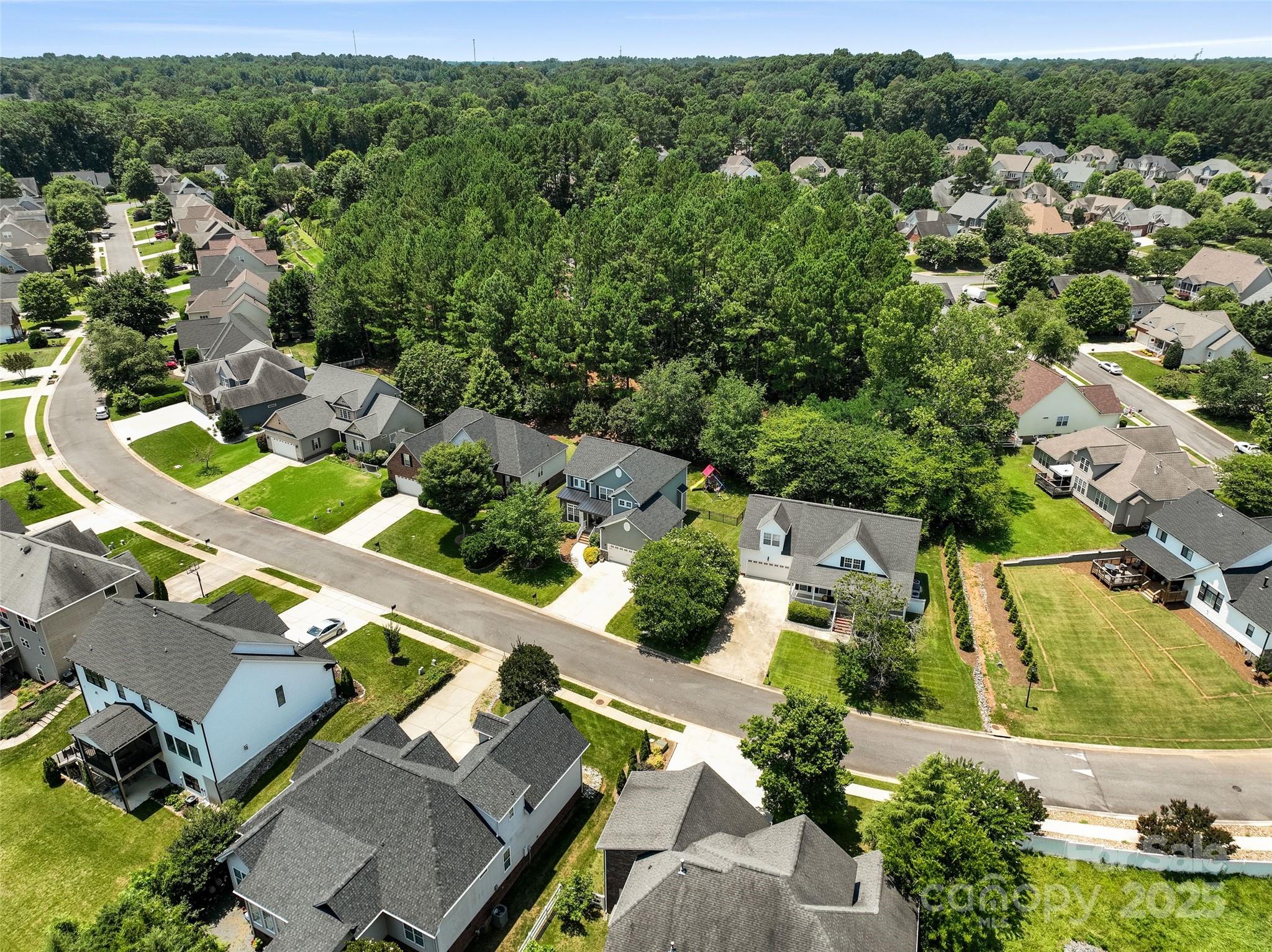 1677 Shetland Lane
