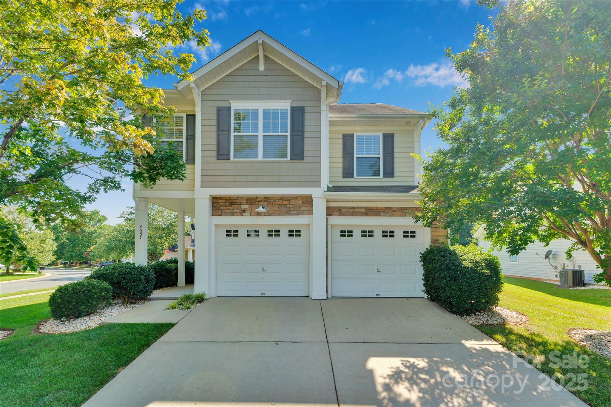 4557 Scarlet Oak Drive