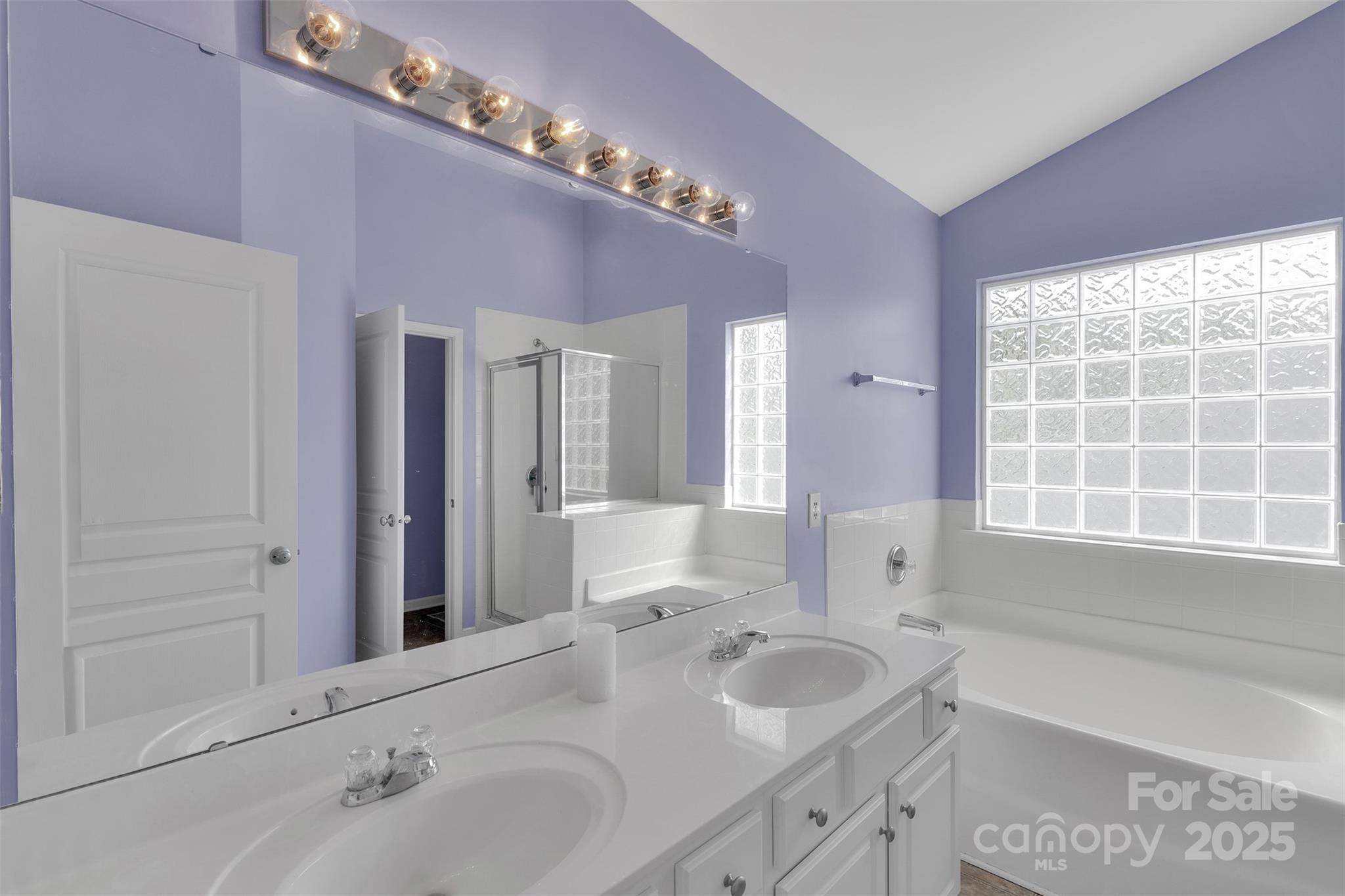 4557 Scarlet Oak Drive