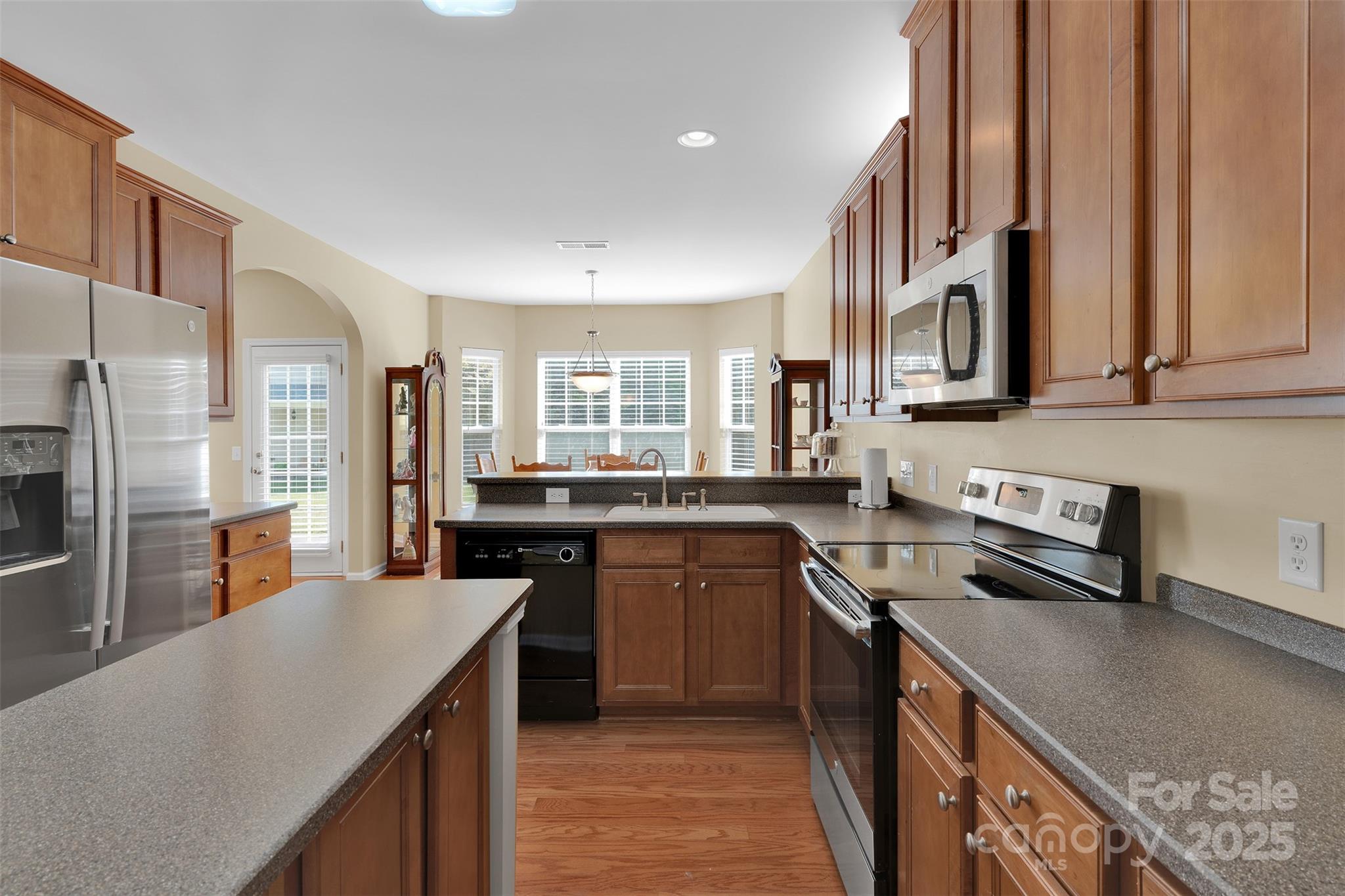 4557 Scarlet Oak Drive