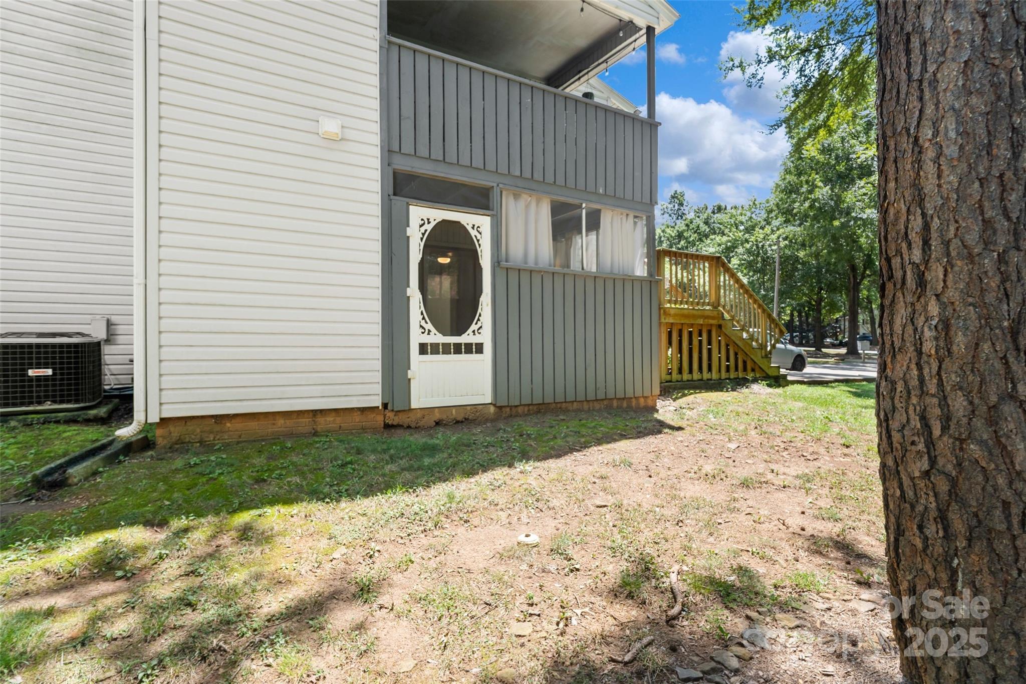 1763 Hunters Trail