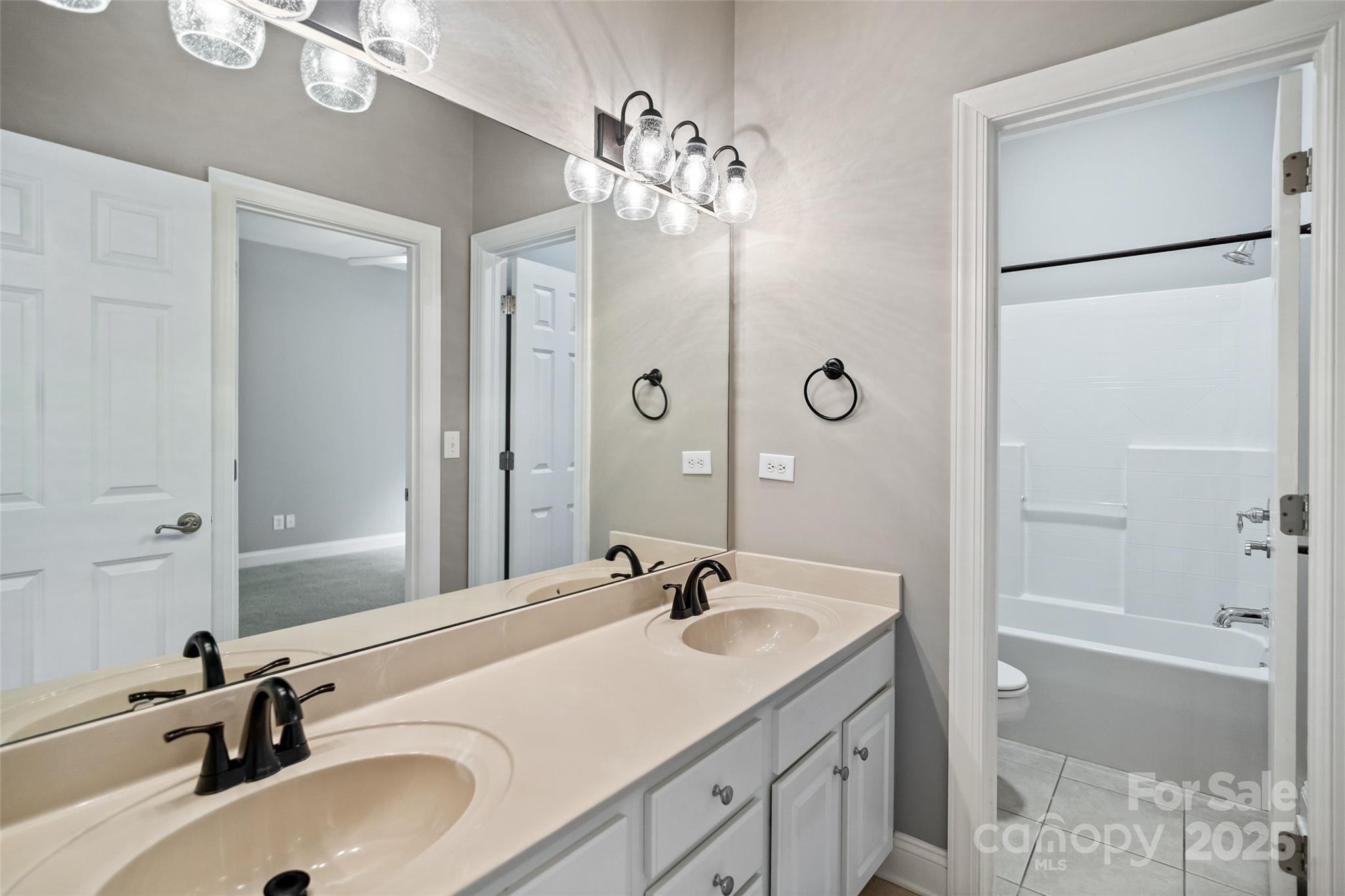 1116 Torrington Circle