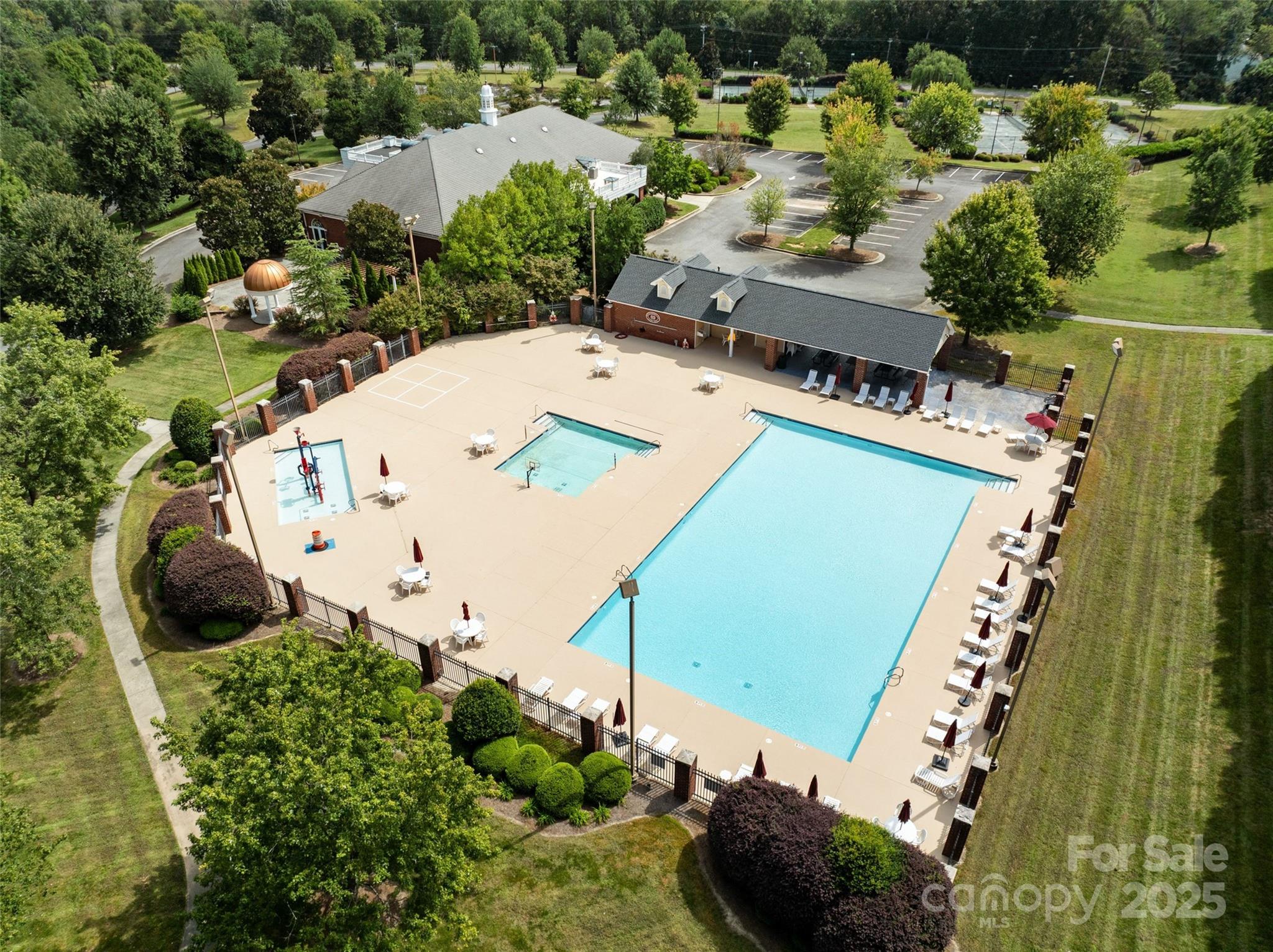 1116 Torrington Circle