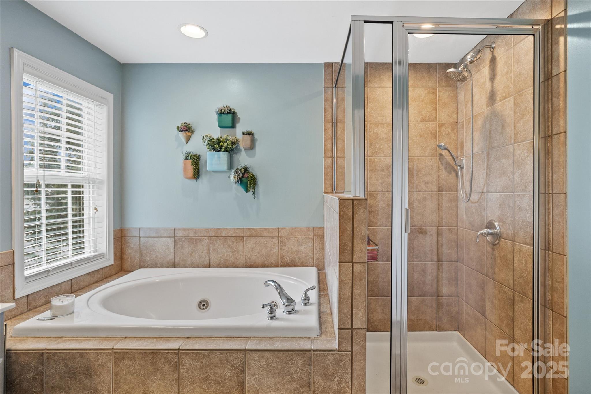 1636 Beacon Hill Court