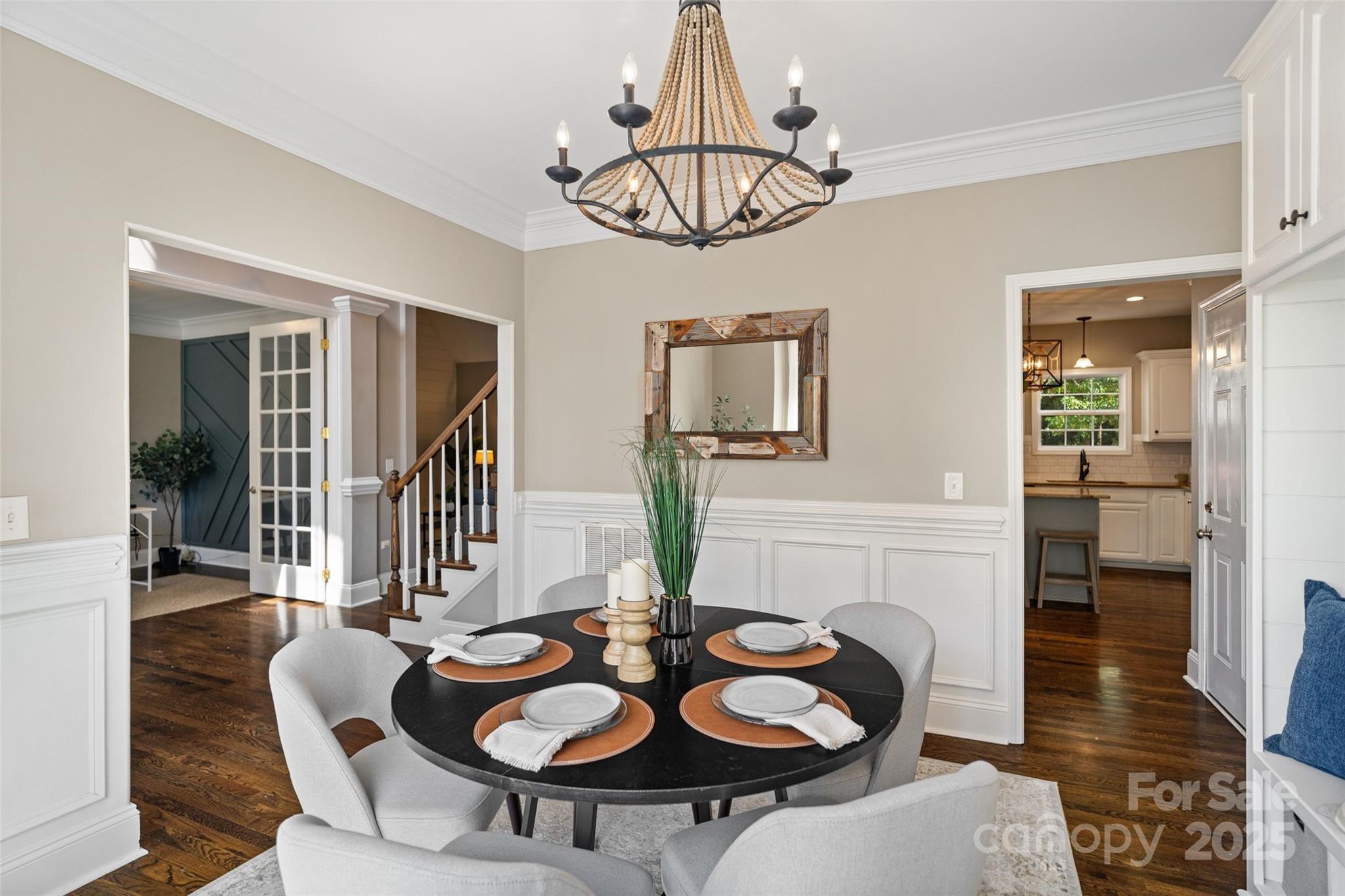 1636 Beacon Hill Court