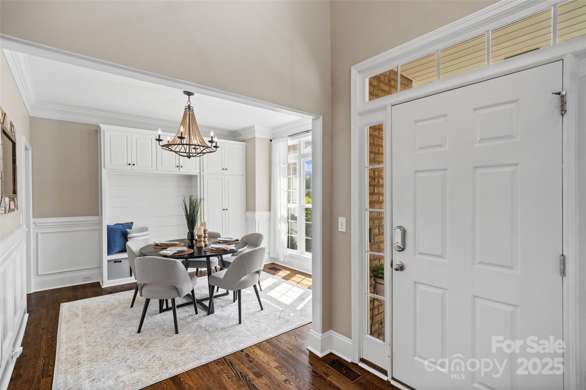 1636 Beacon Hill Court