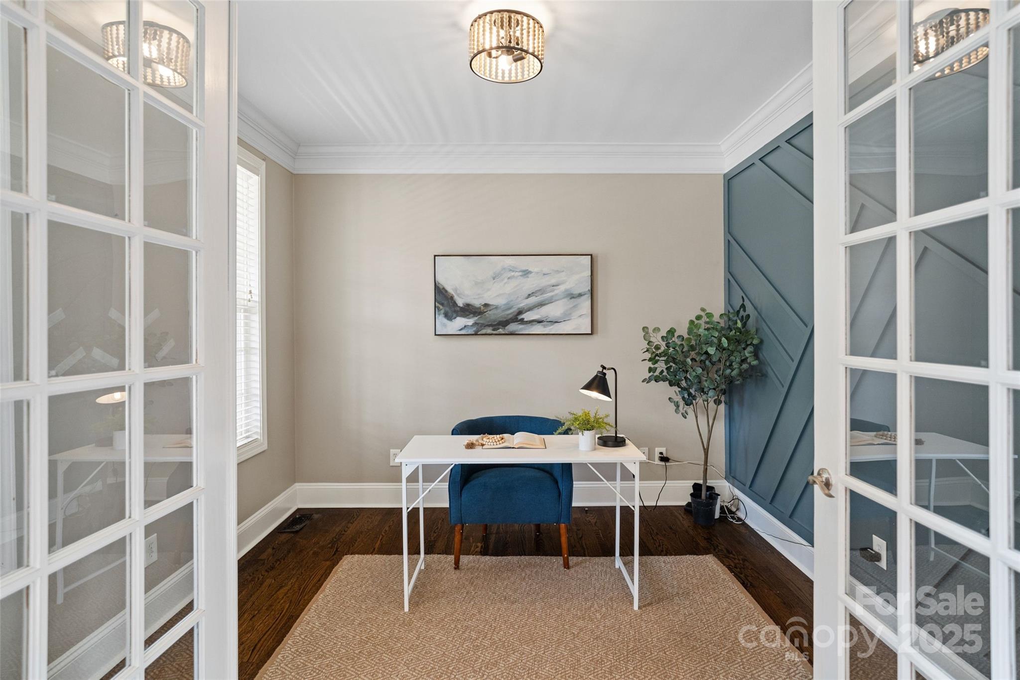 1636 Beacon Hill Court