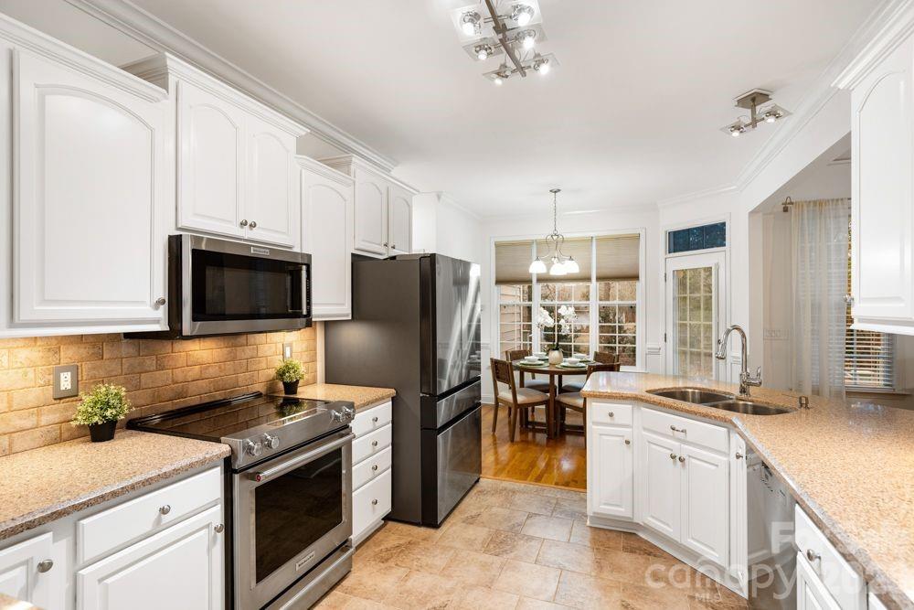 1613 Essex Hall Drive