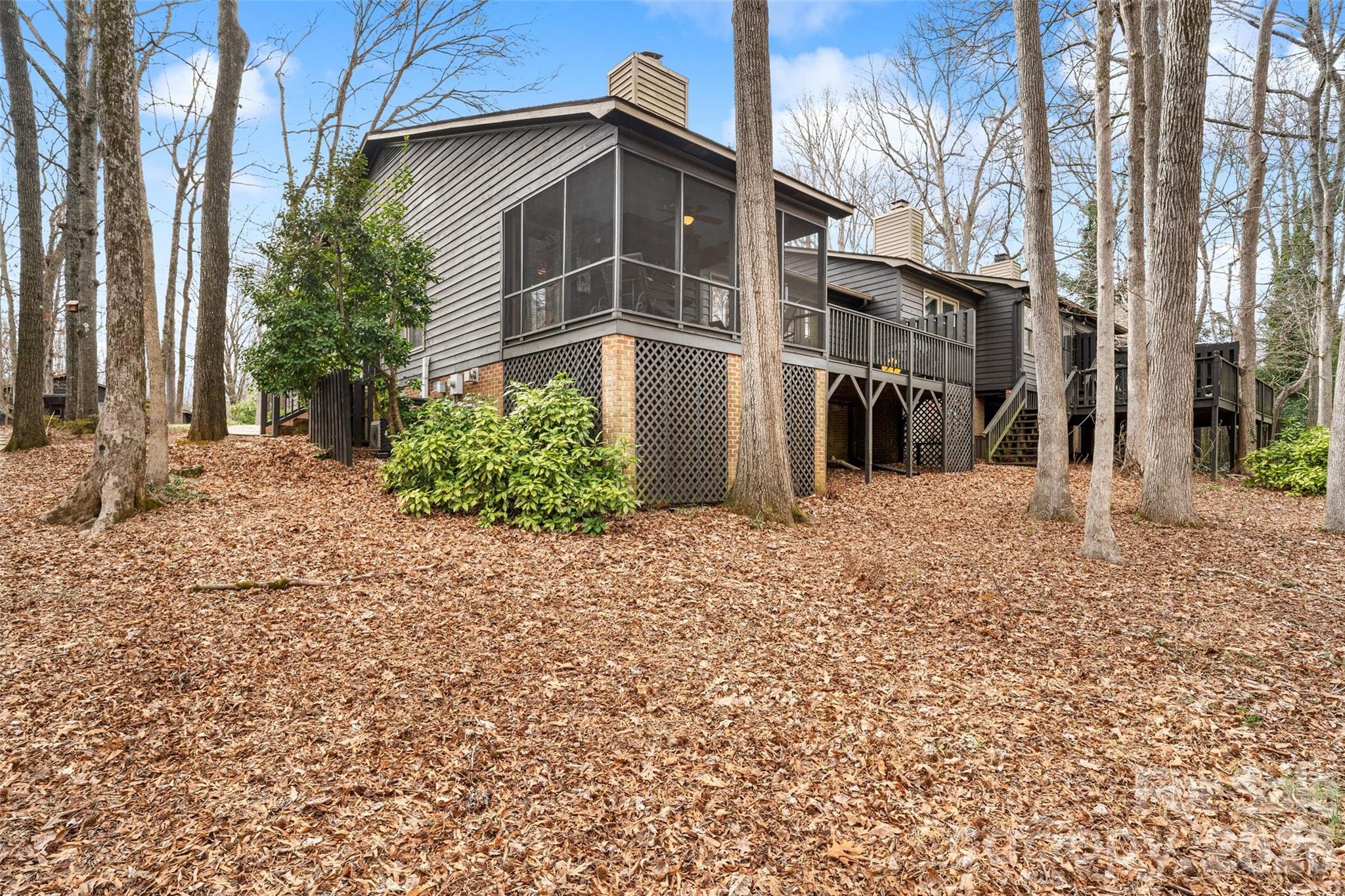 832 Bridgewood Drive