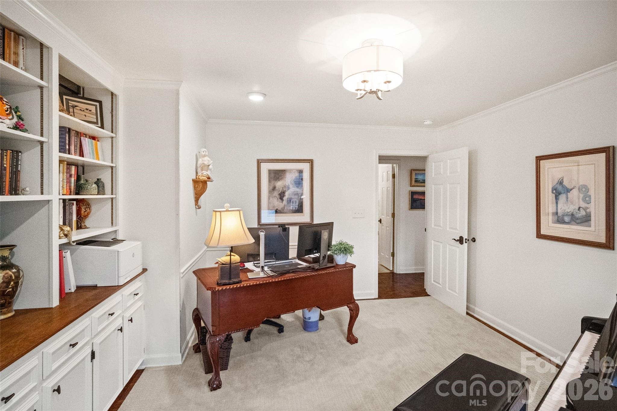 832 Bridgewood Drive