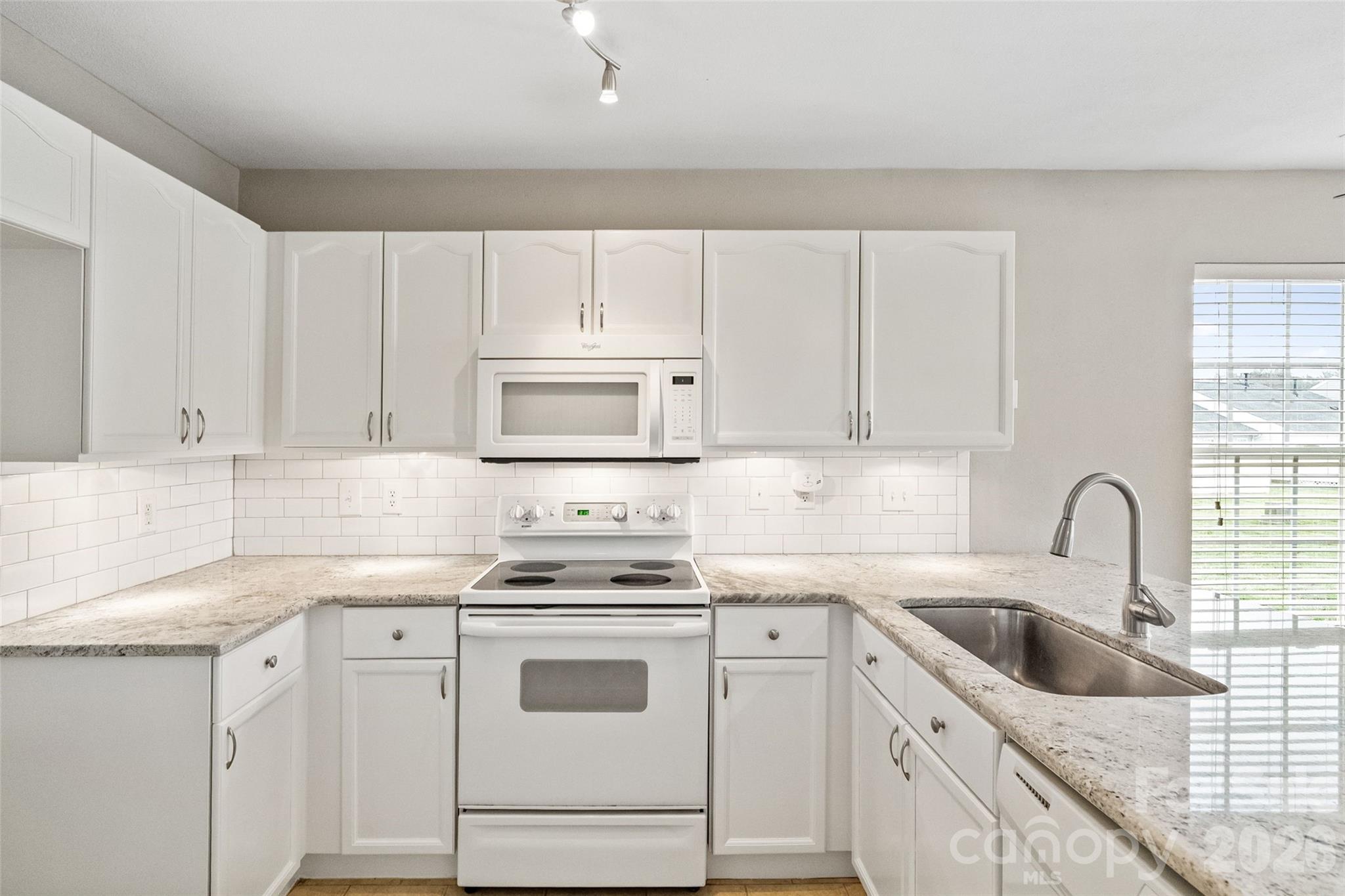 2139 Pavillion Court