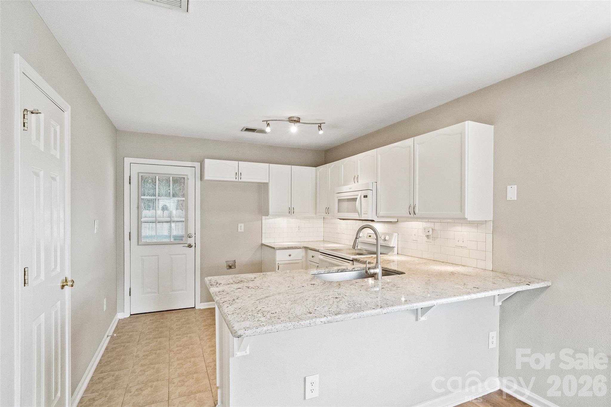 2139 Pavillion Court