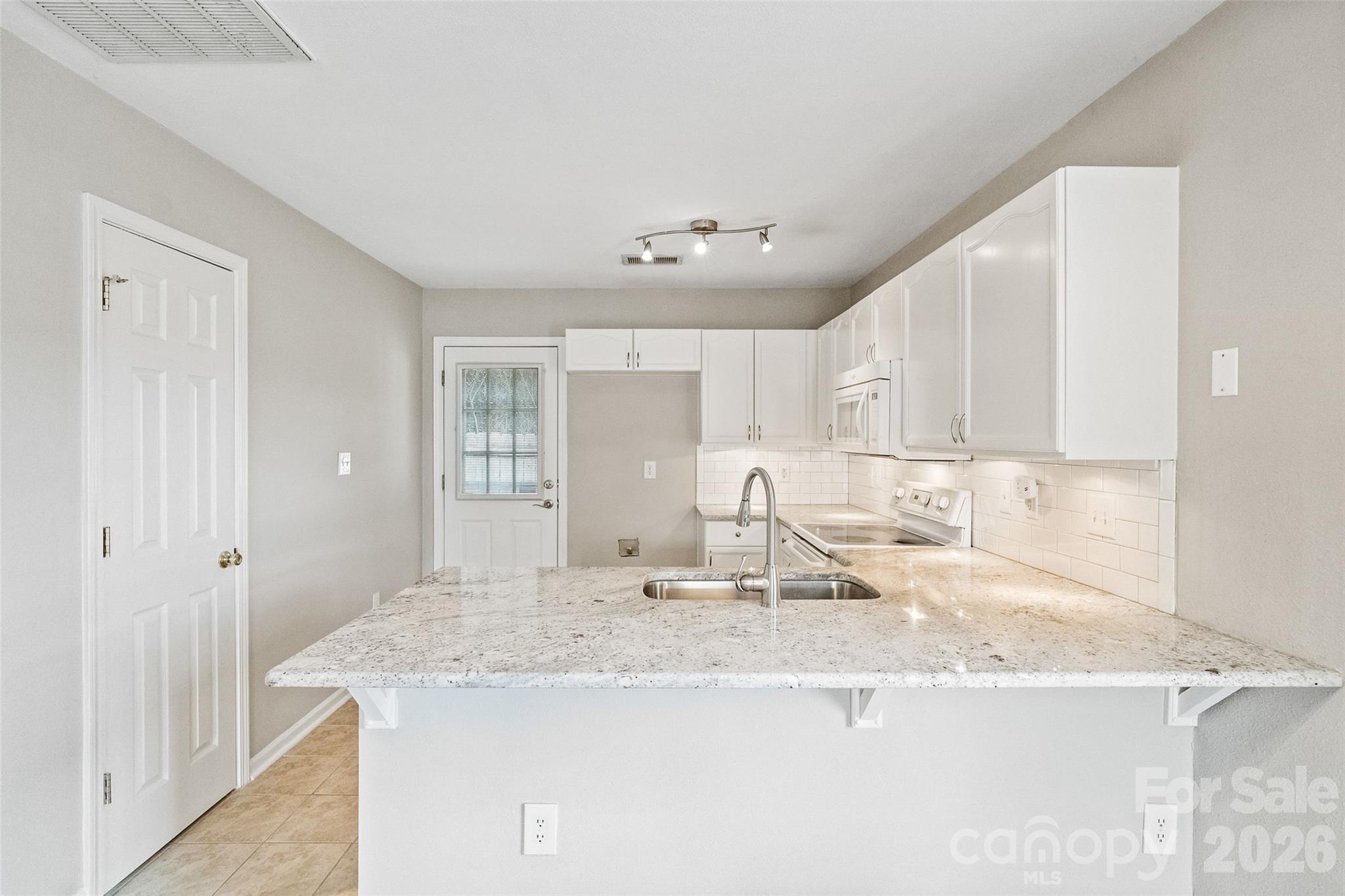 2139 Pavillion Court