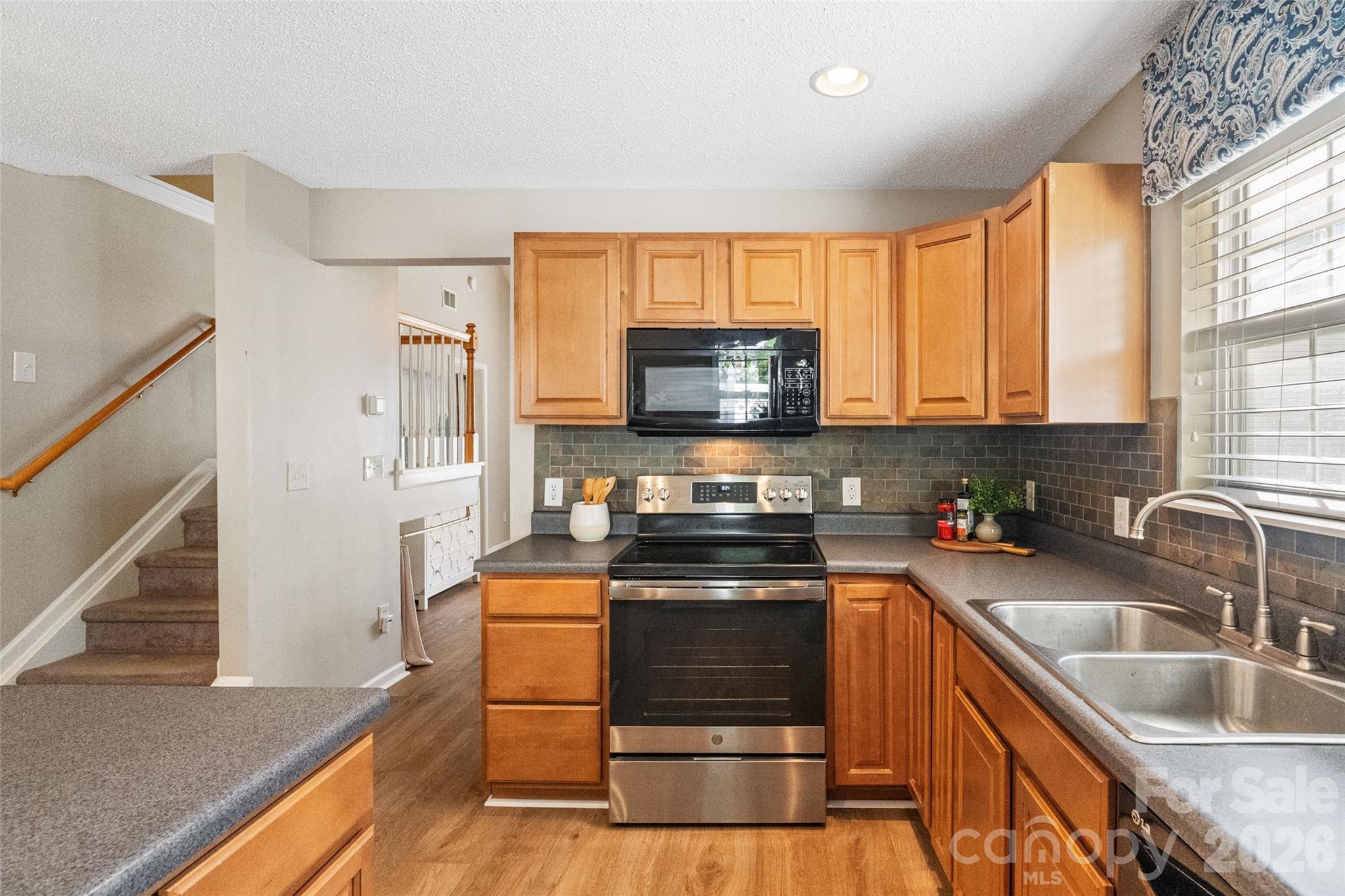 1539 Maypine Commons Way