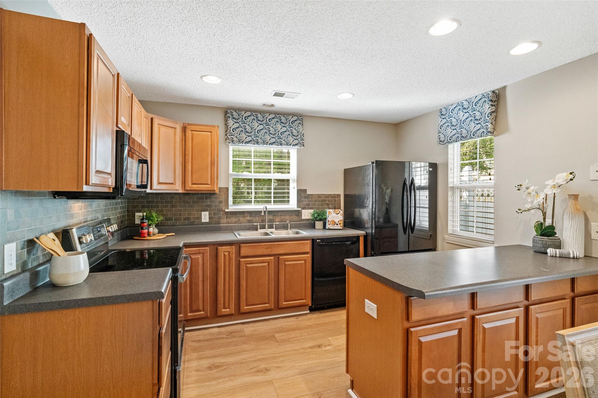 1539 Maypine Commons Way