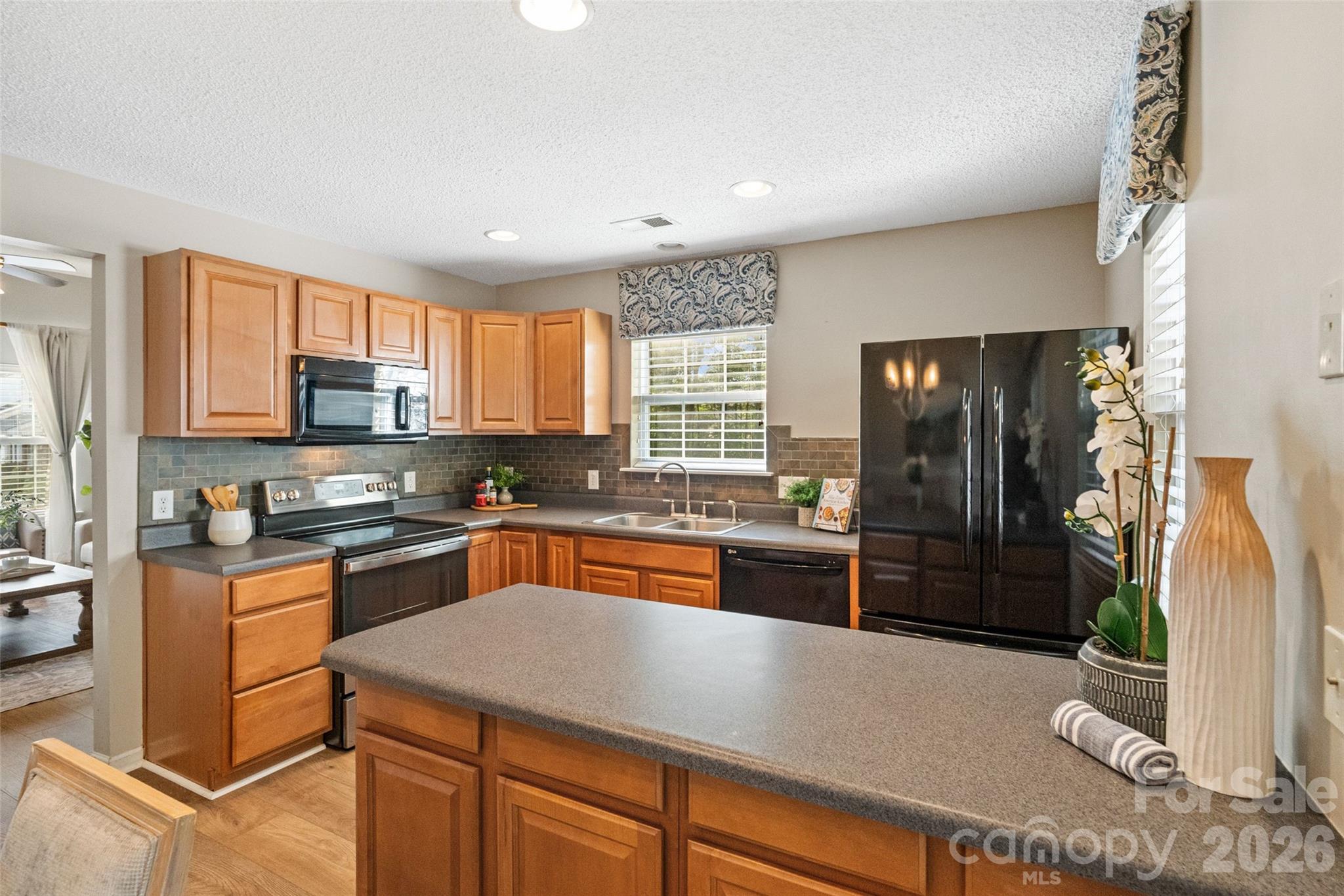 1539 Maypine Commons Way