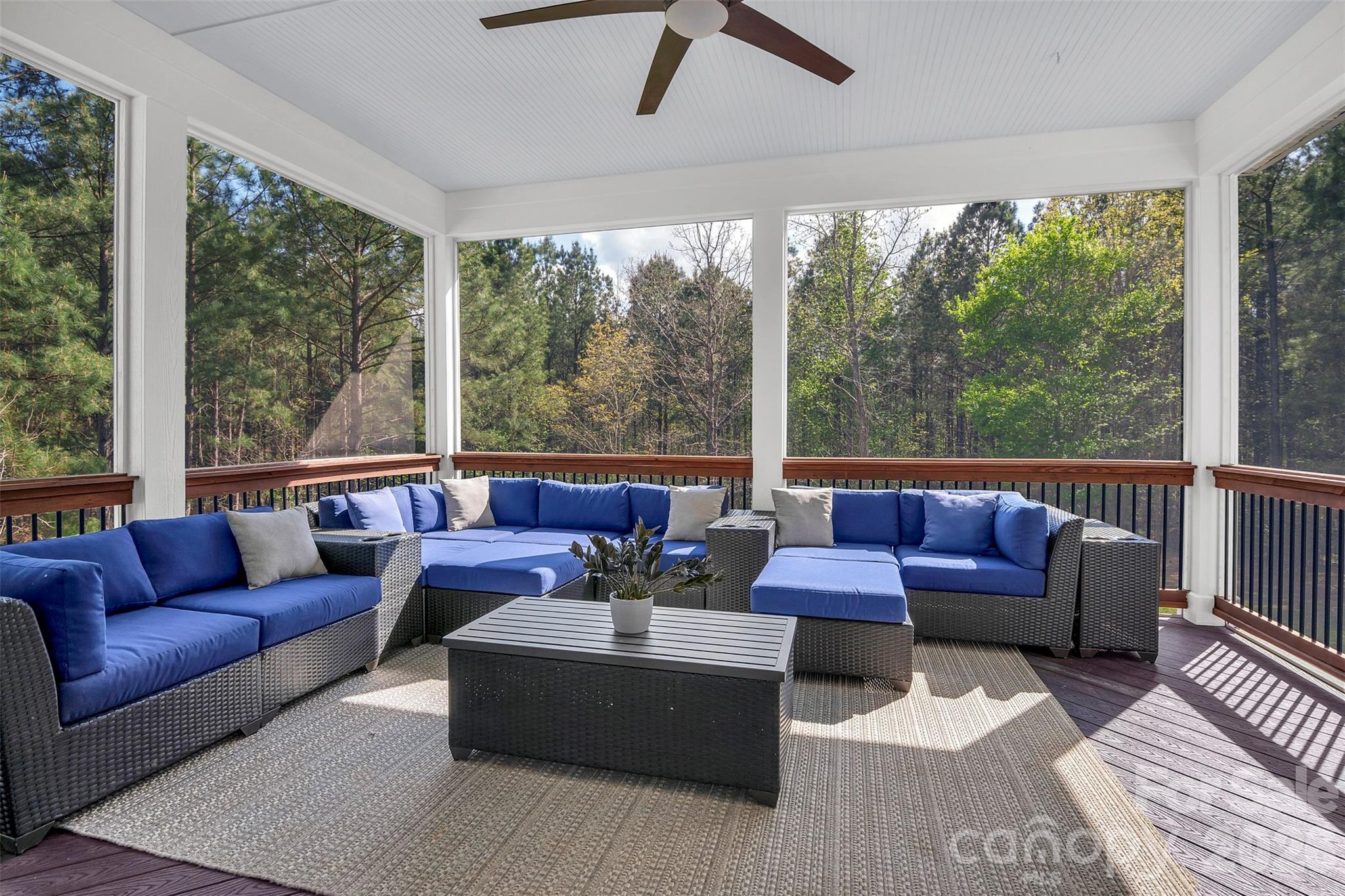 570 Deanne Drive